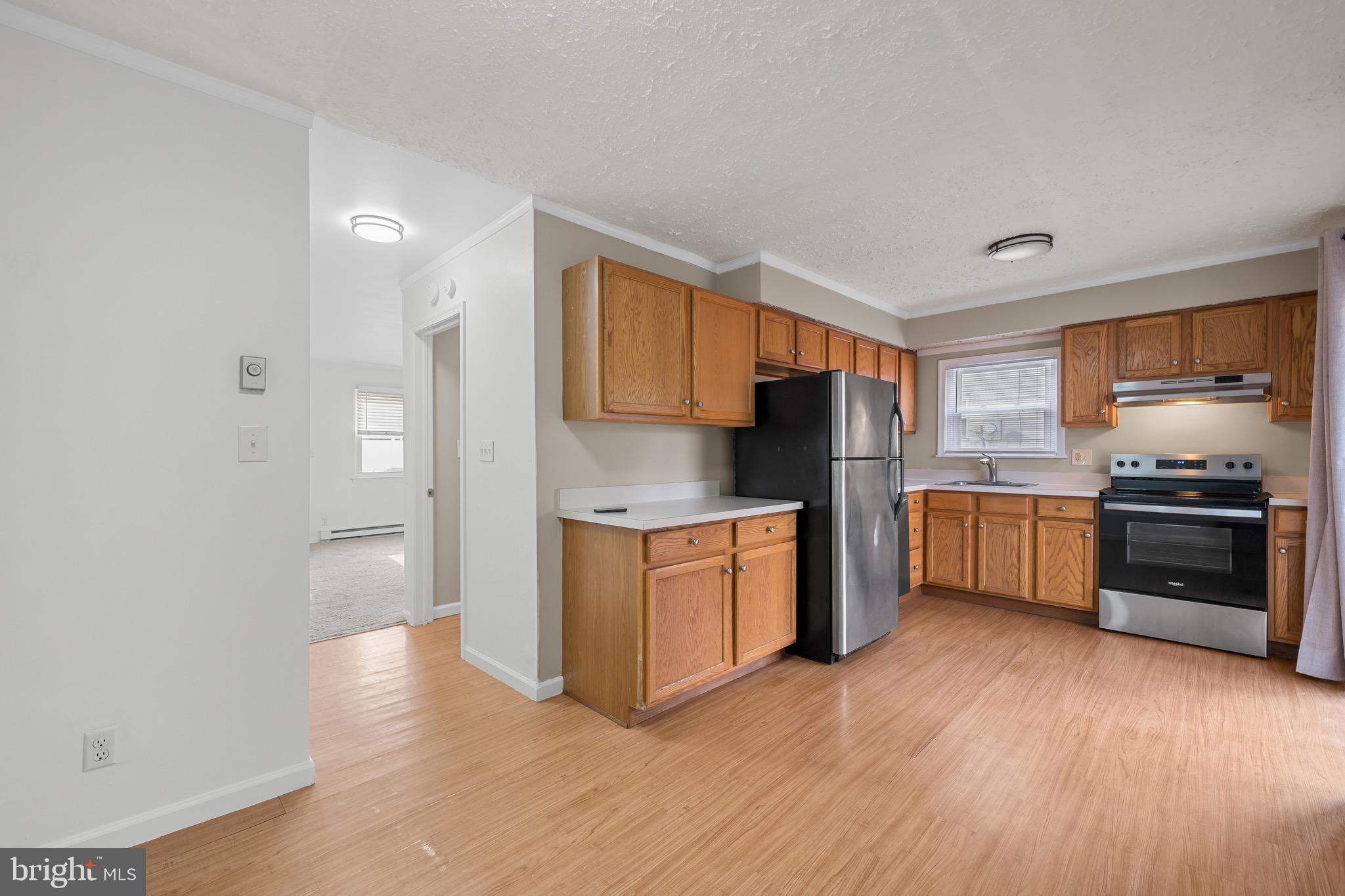 LOCKRIDGE VILLAGE - Residential Lease