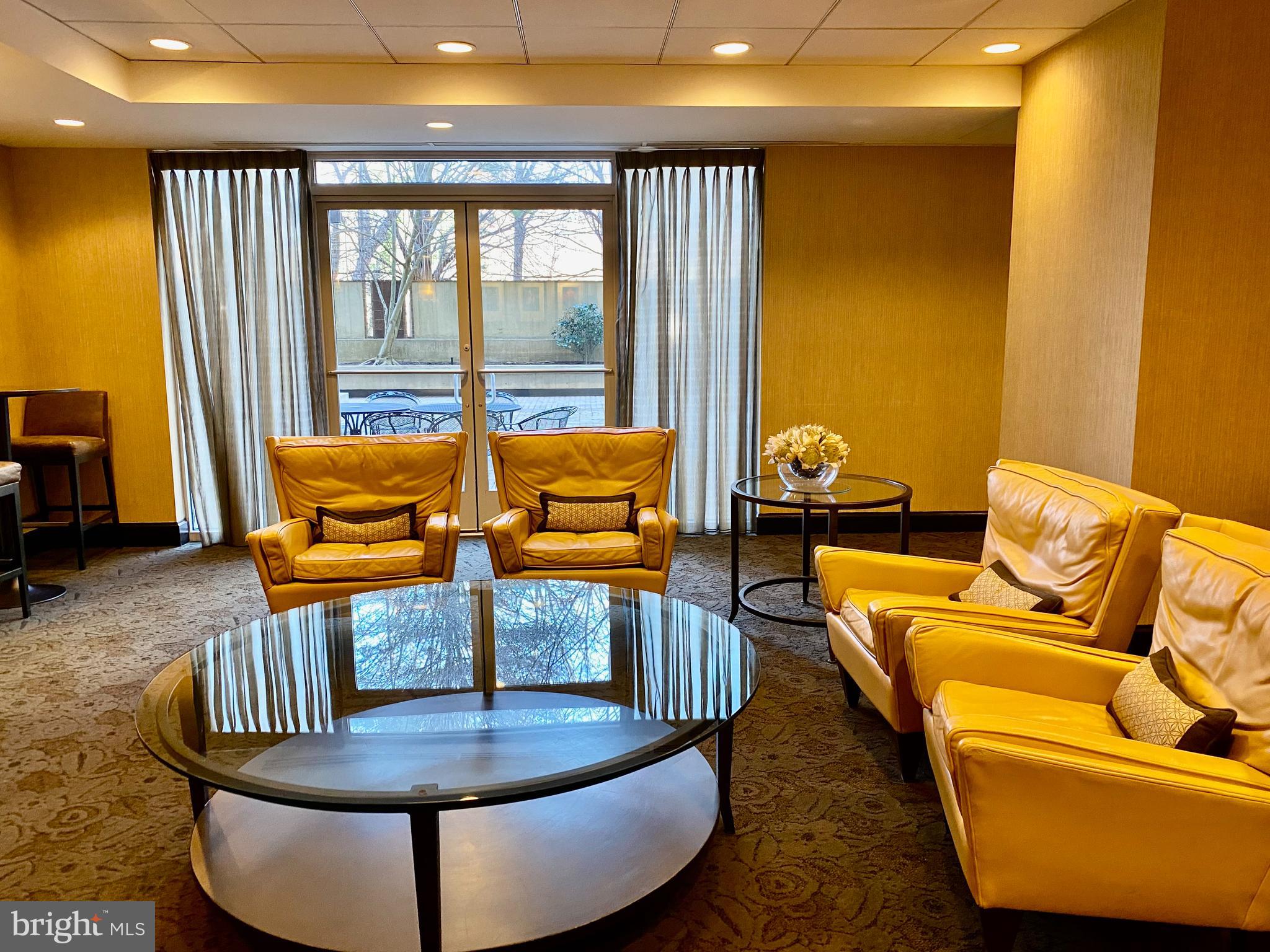 THE ELIZABETH - Residential