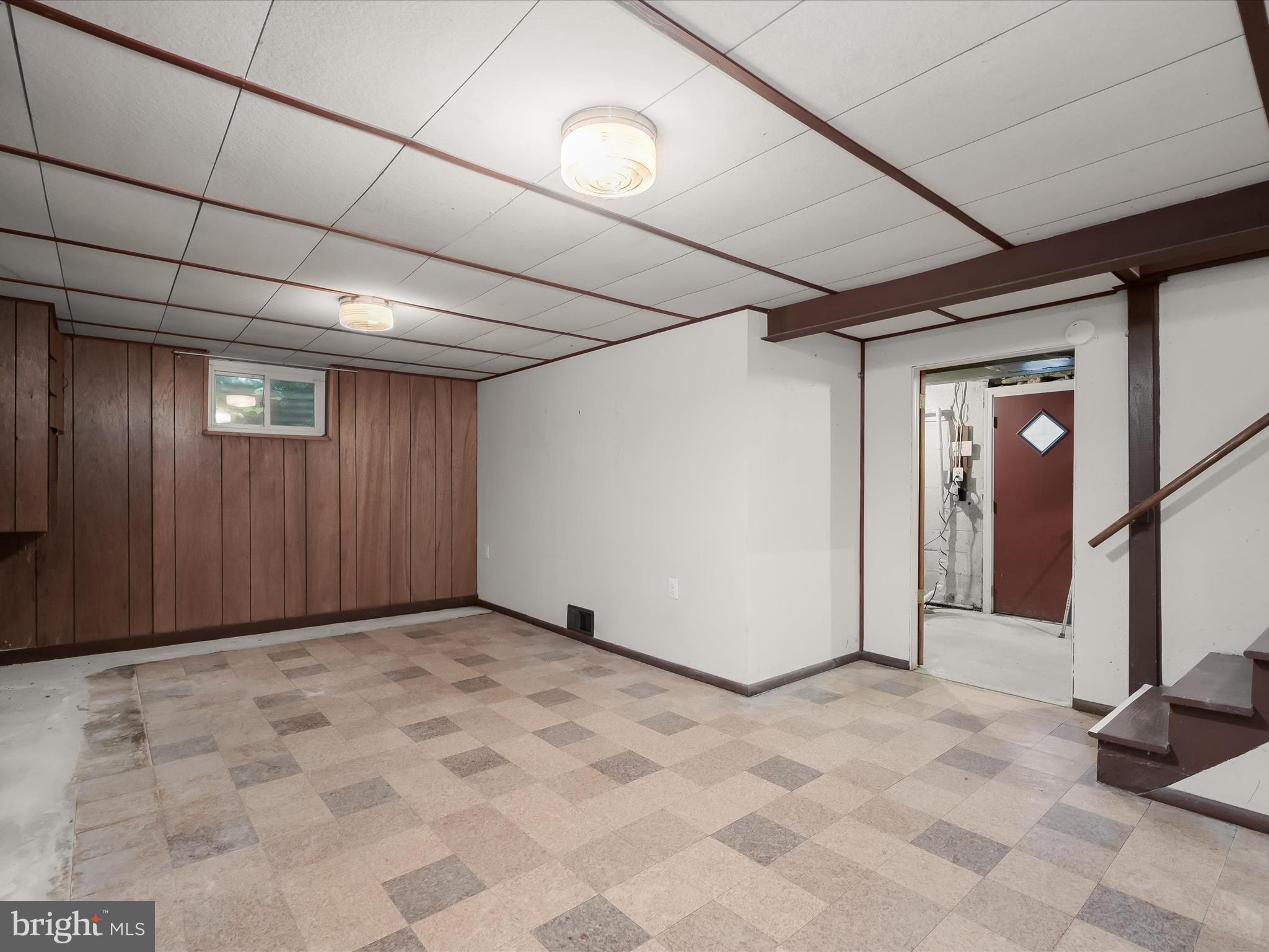 KENSINGTON ESTATES - Residential