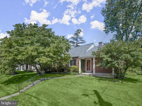 Photo of 10306 Greenfield Street, Kensington, MD 20895 (MLS # MDMC2140962) Photo of 10306 Greenfield Street, Kensington, MD 20895 (MLS # MDMC2140962)