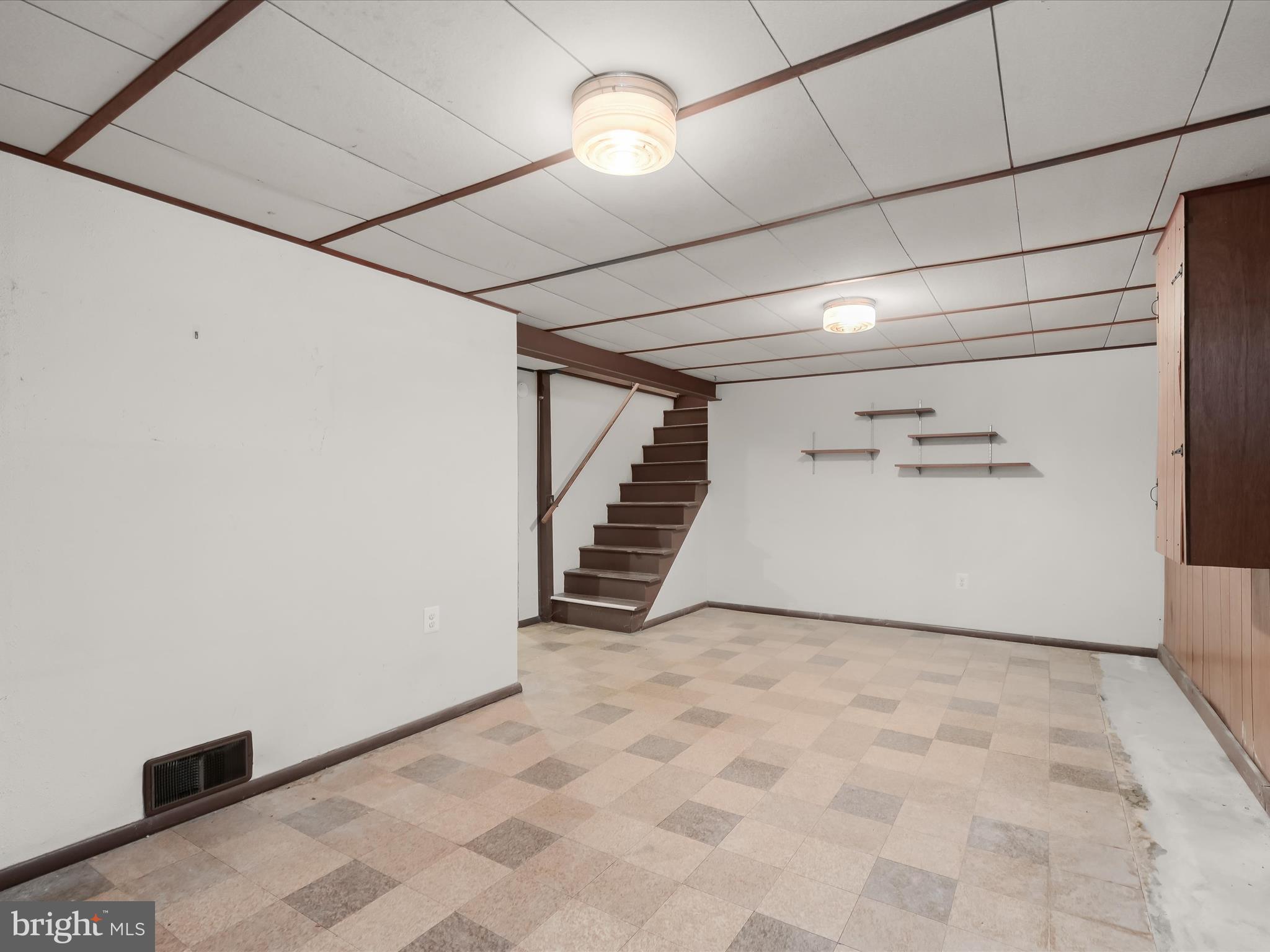 KENSINGTON ESTATES - Residential