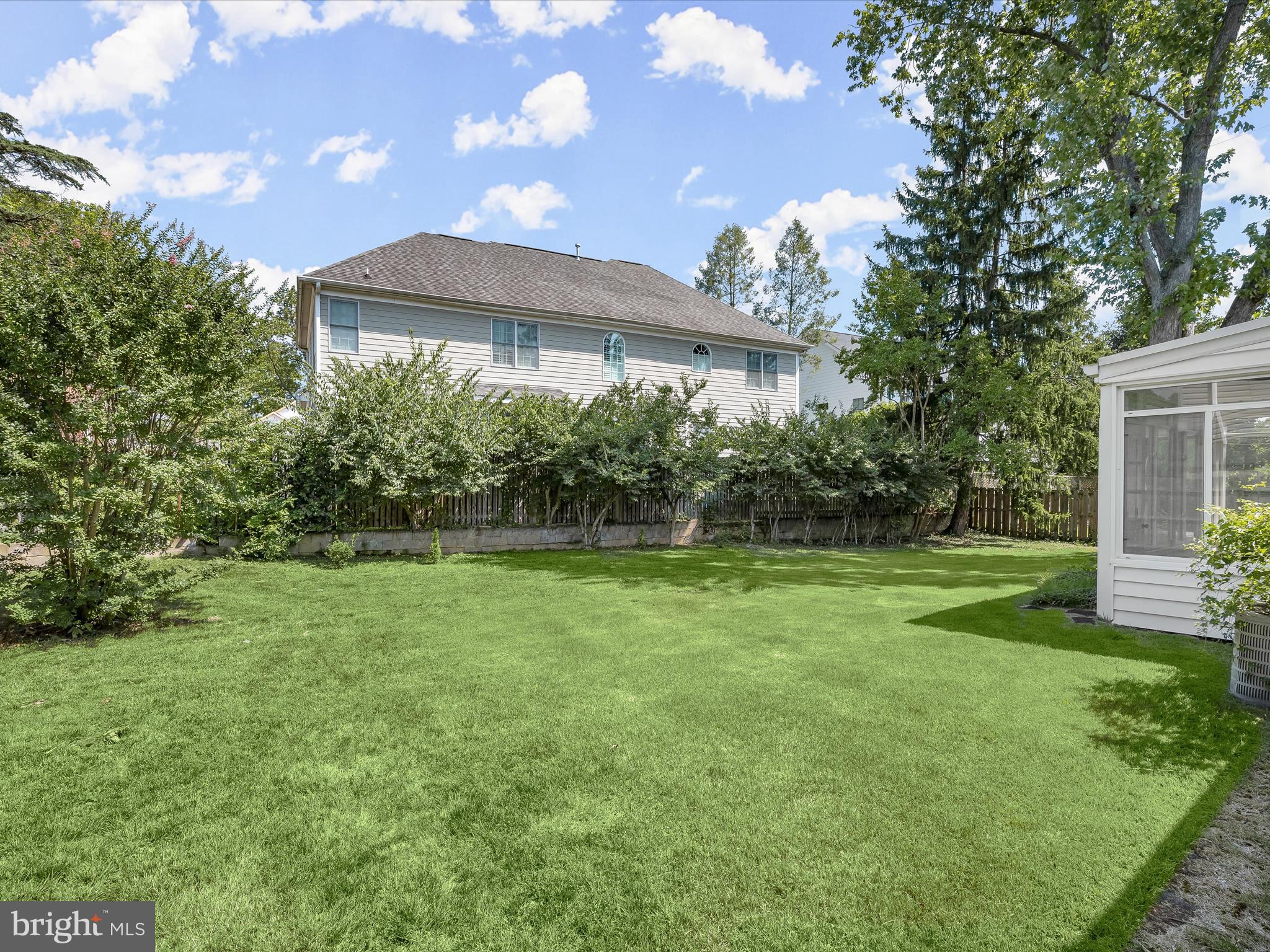 KENSINGTON ESTATES - Residential