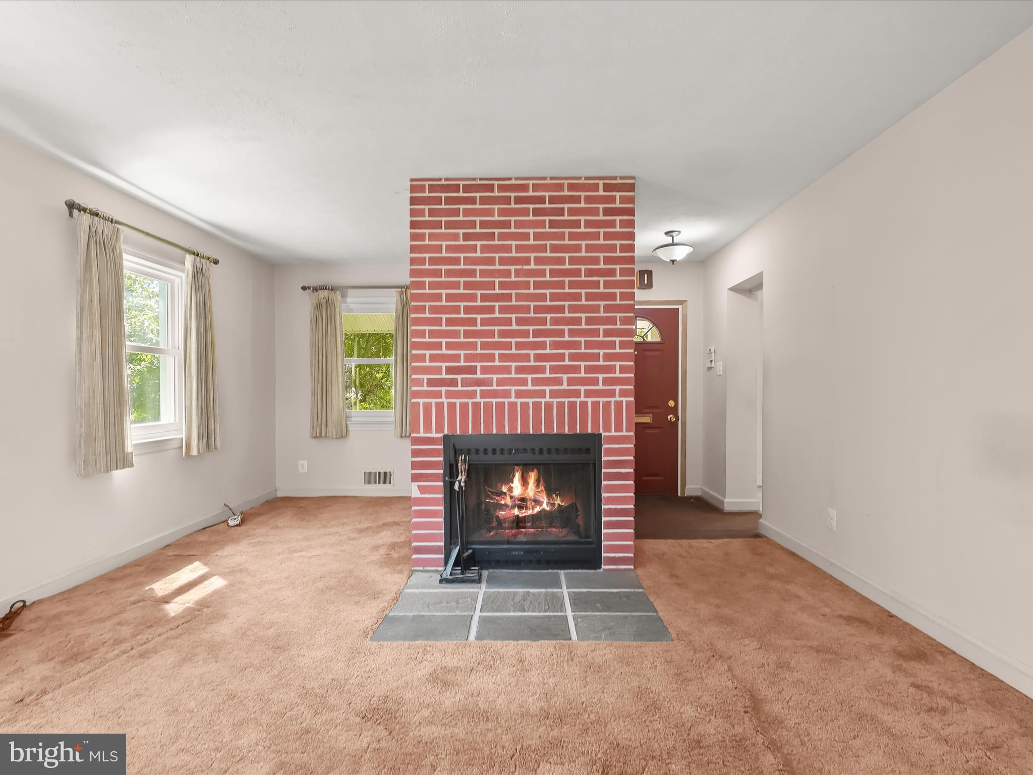 KENSINGTON ESTATES - Residential