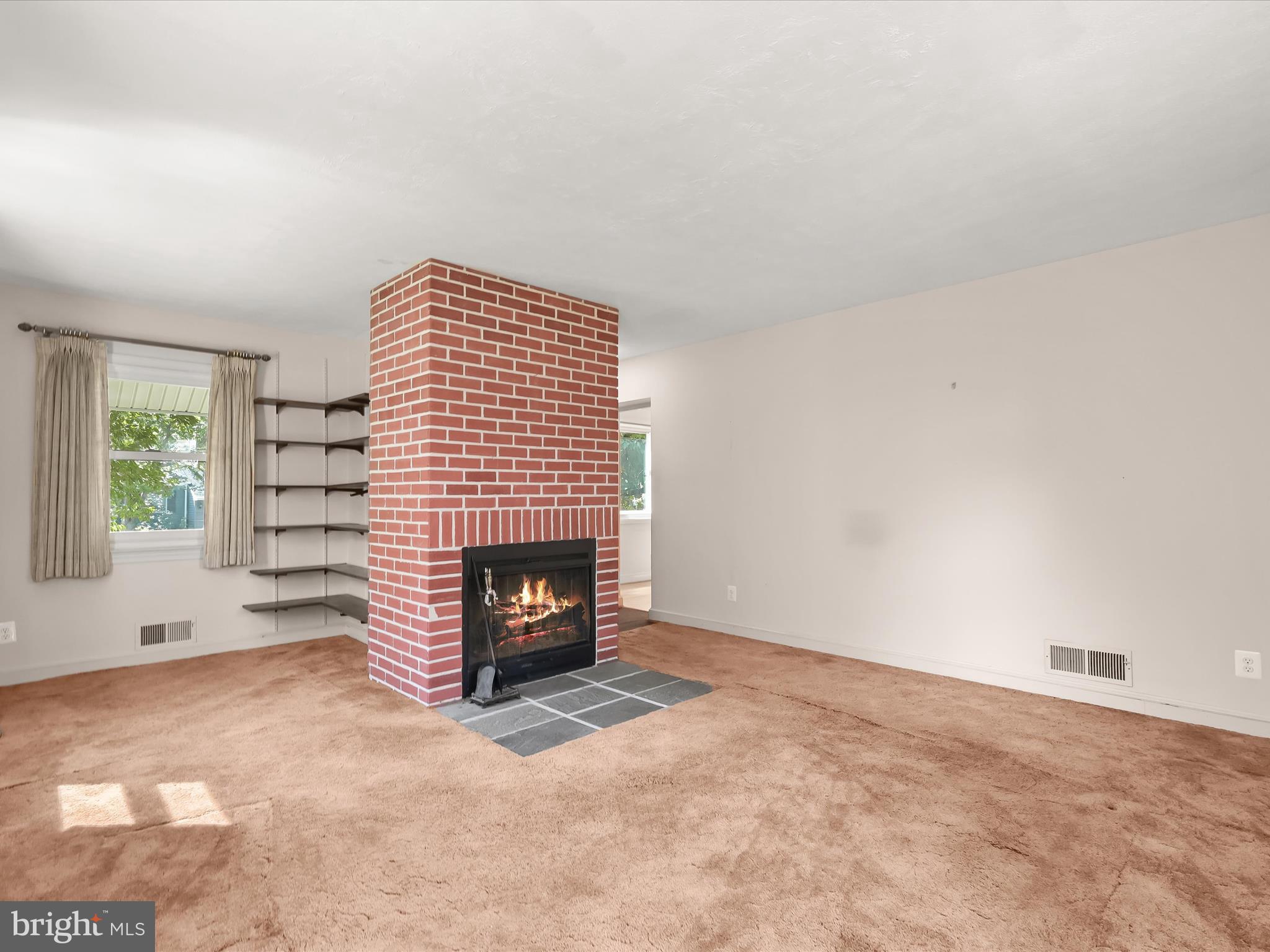 KENSINGTON ESTATES - Residential