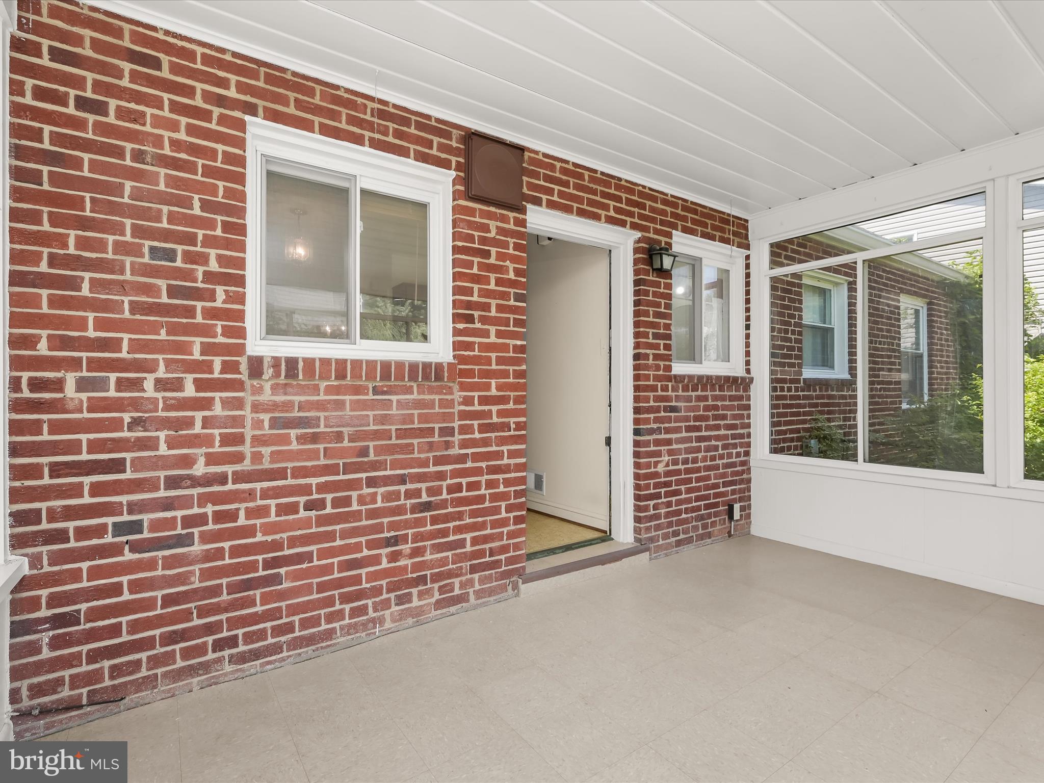 KENSINGTON ESTATES - Residential