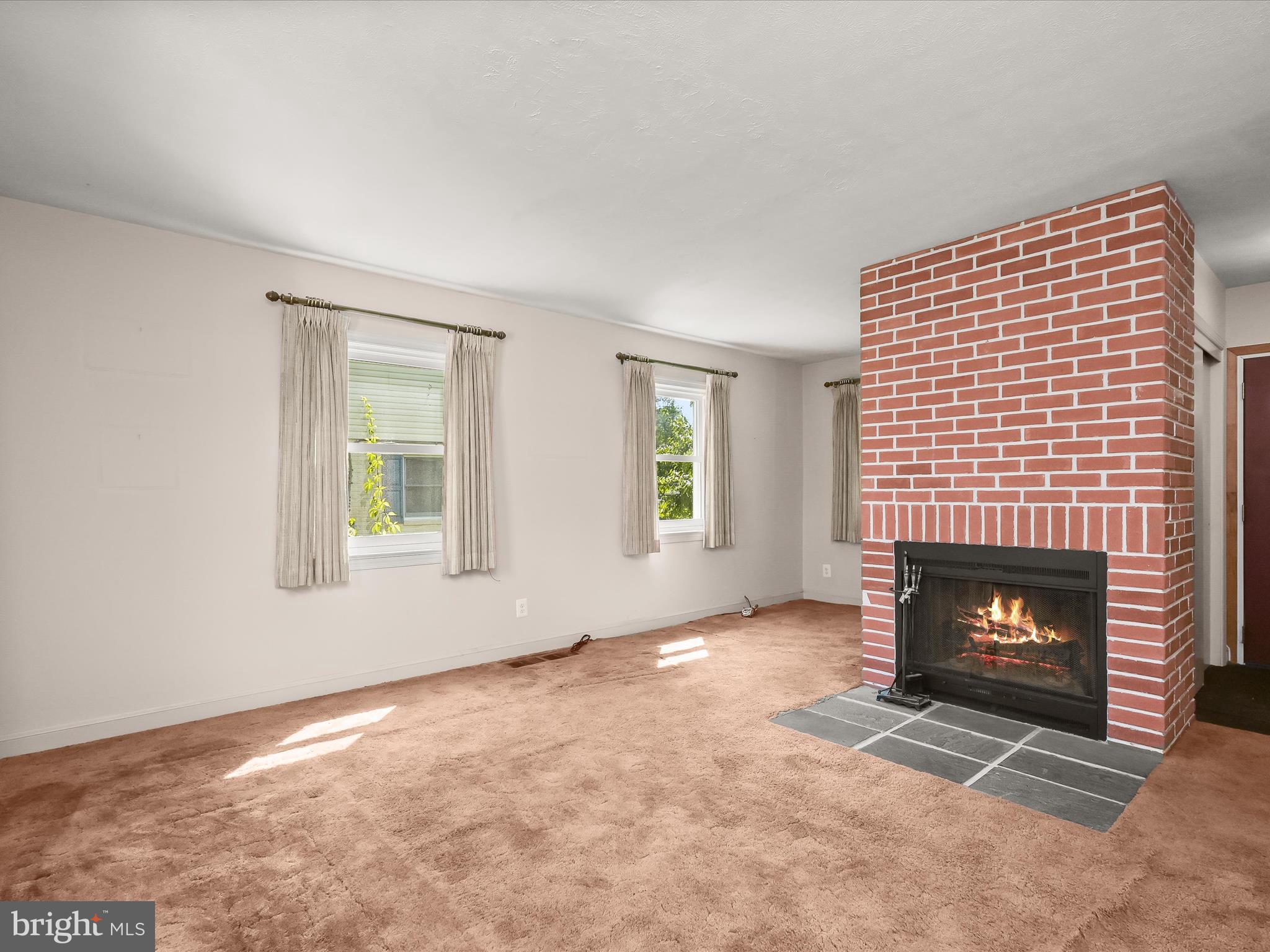 KENSINGTON ESTATES - Residential