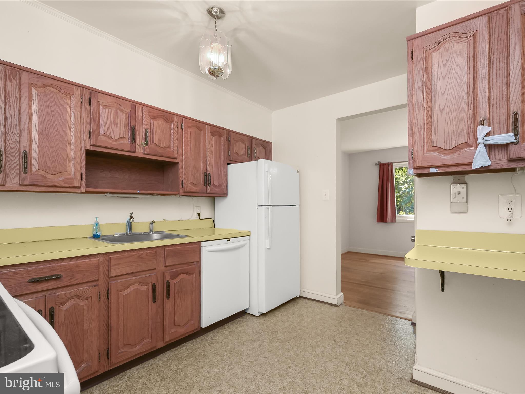 KENSINGTON ESTATES - Residential