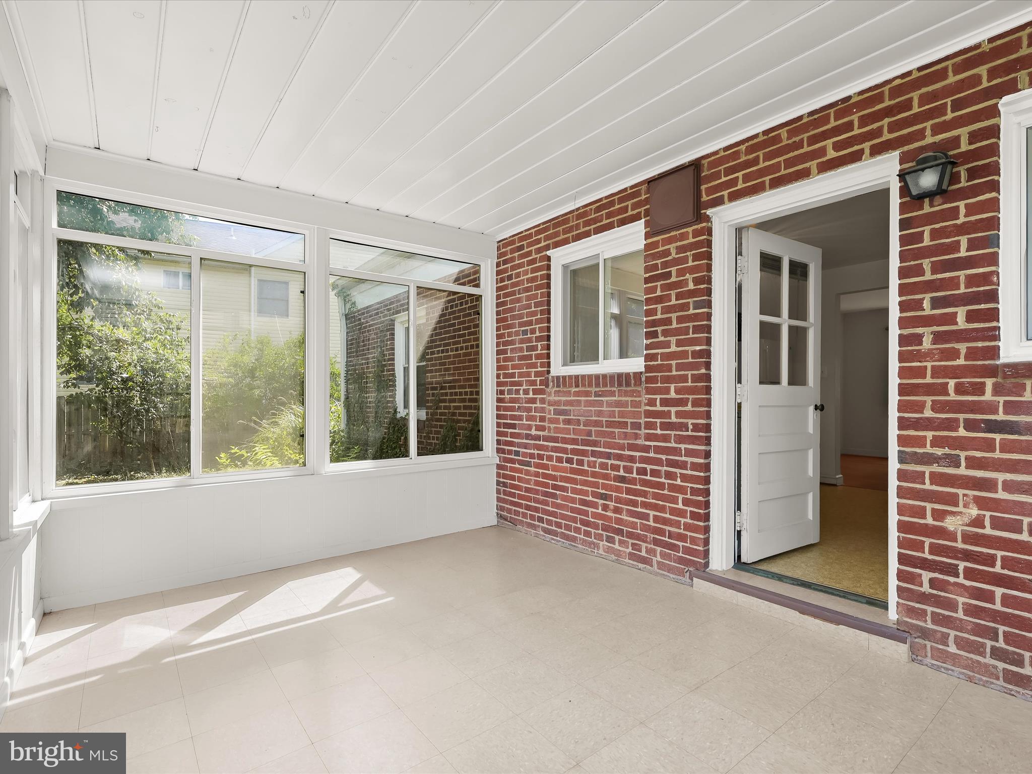 KENSINGTON ESTATES - Residential