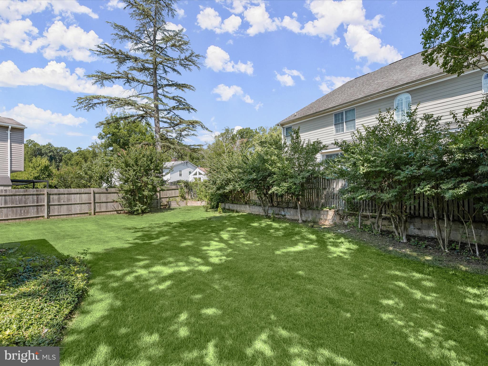 KENSINGTON ESTATES - Residential