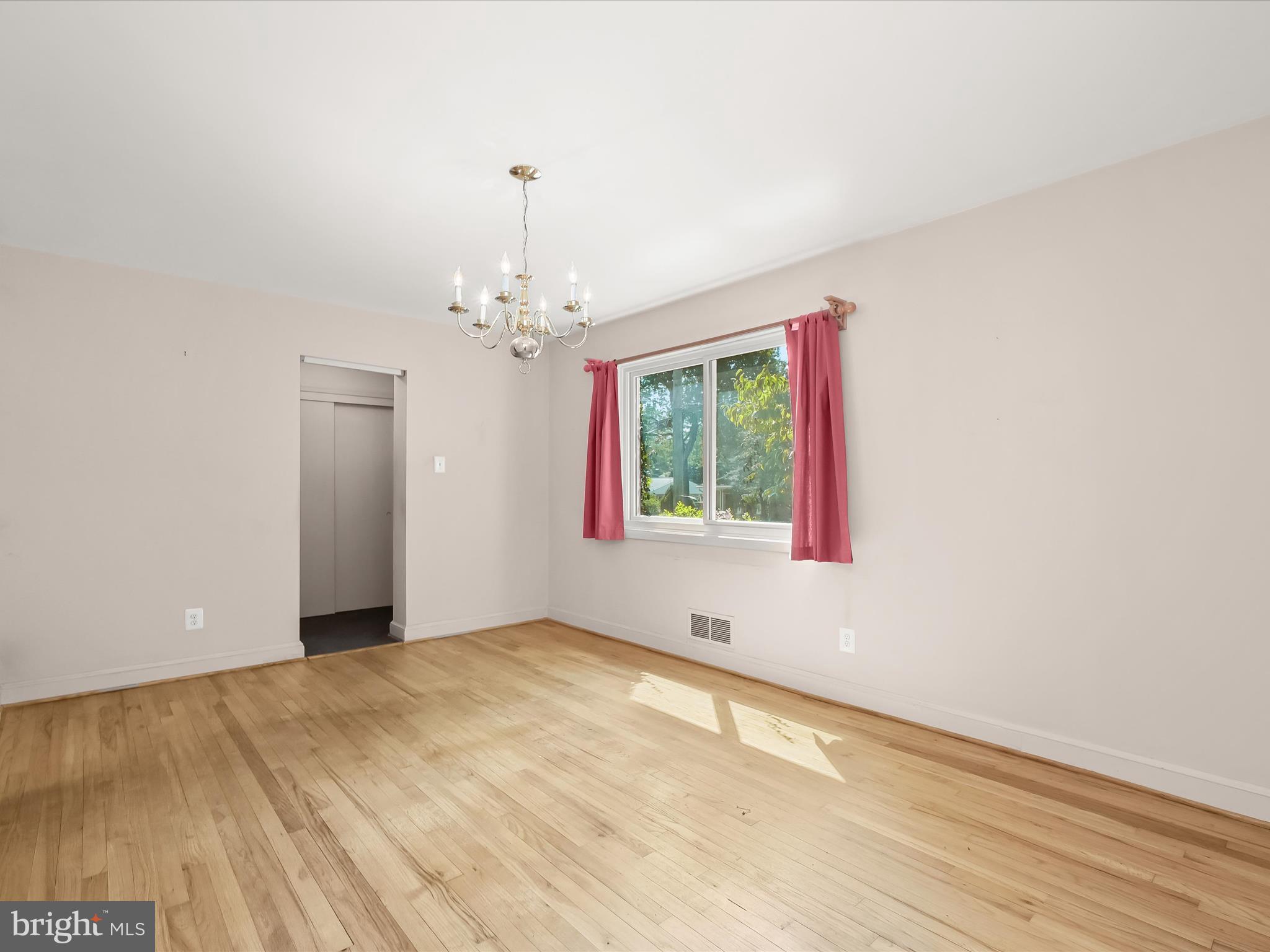 KENSINGTON ESTATES - Residential