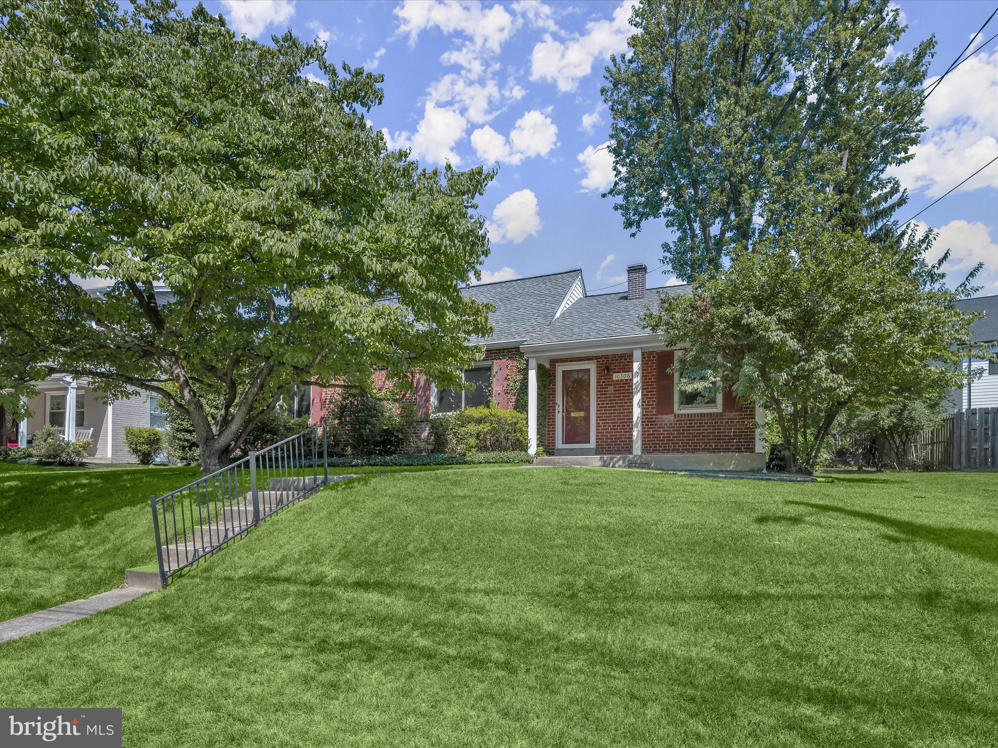 KENSINGTON ESTATES - Residential