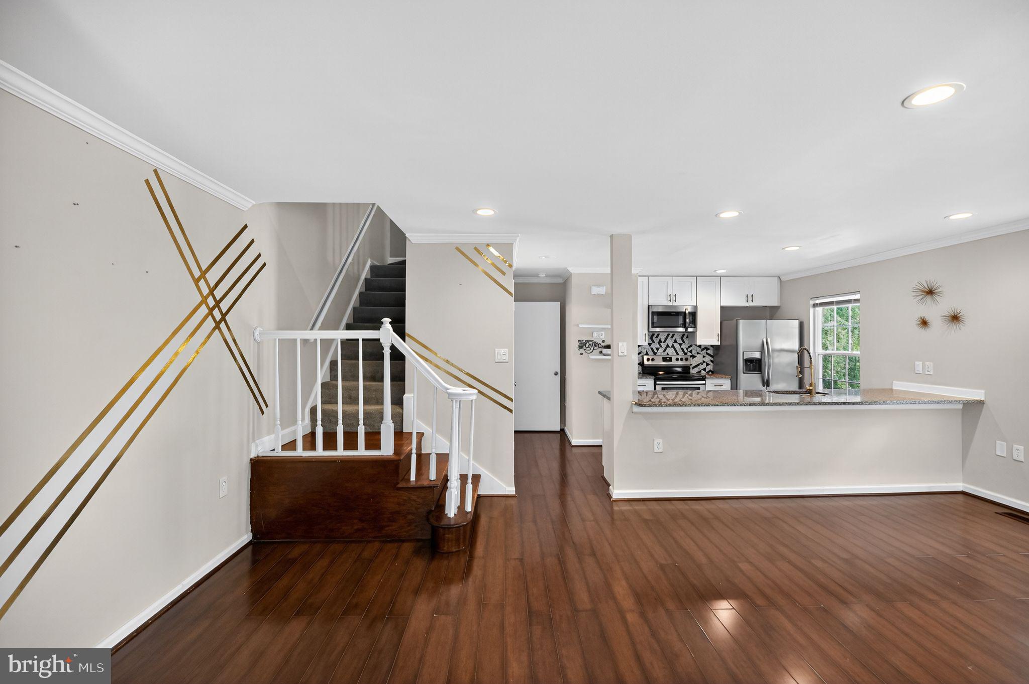 LAKE RIDGE - Residential