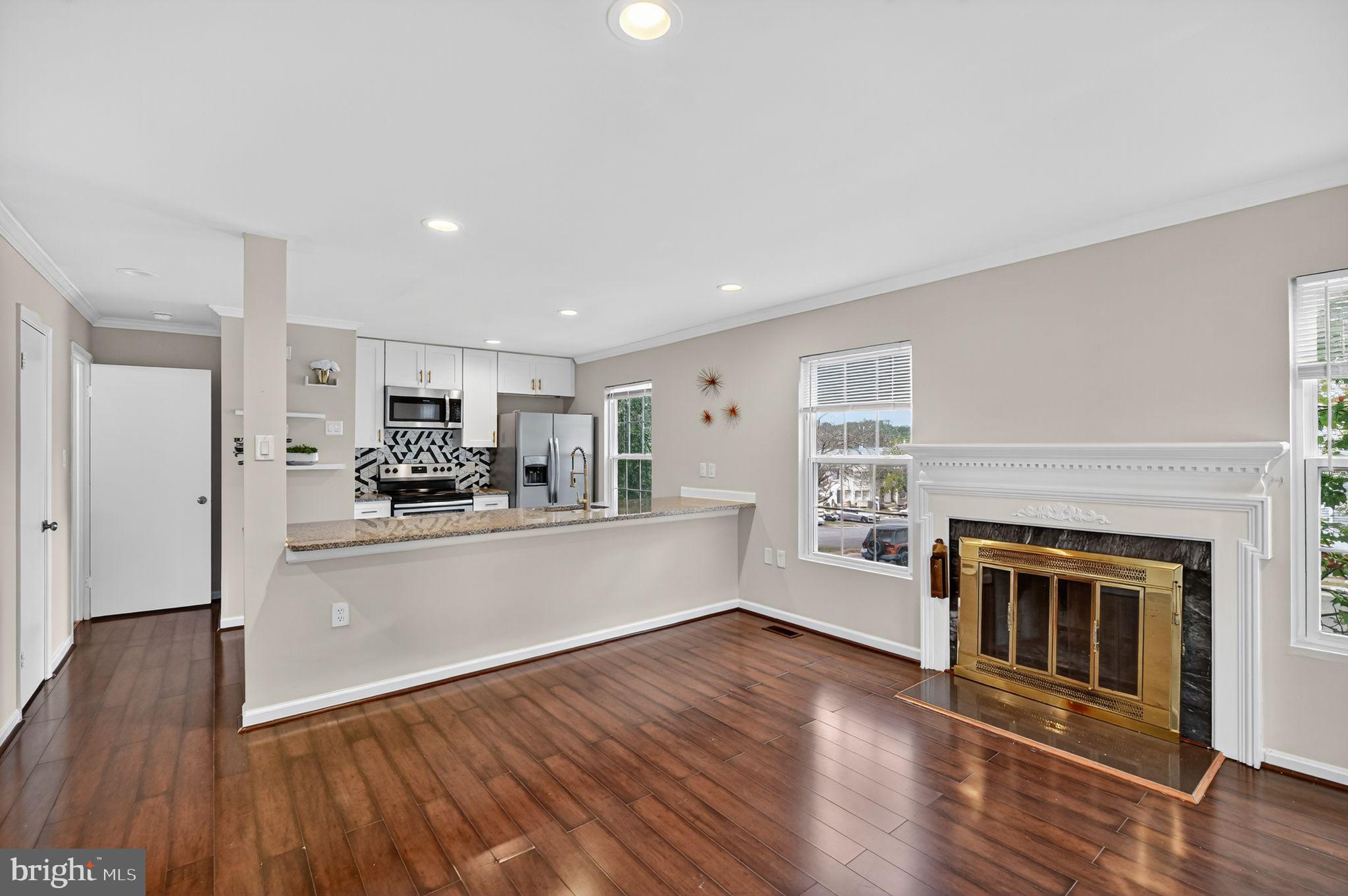 LAKE RIDGE - Residential