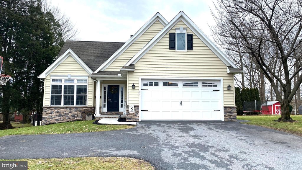 Photo of 24 N PENN ST, MANHEIM, PA 17545 (MLS # PALA2029992)