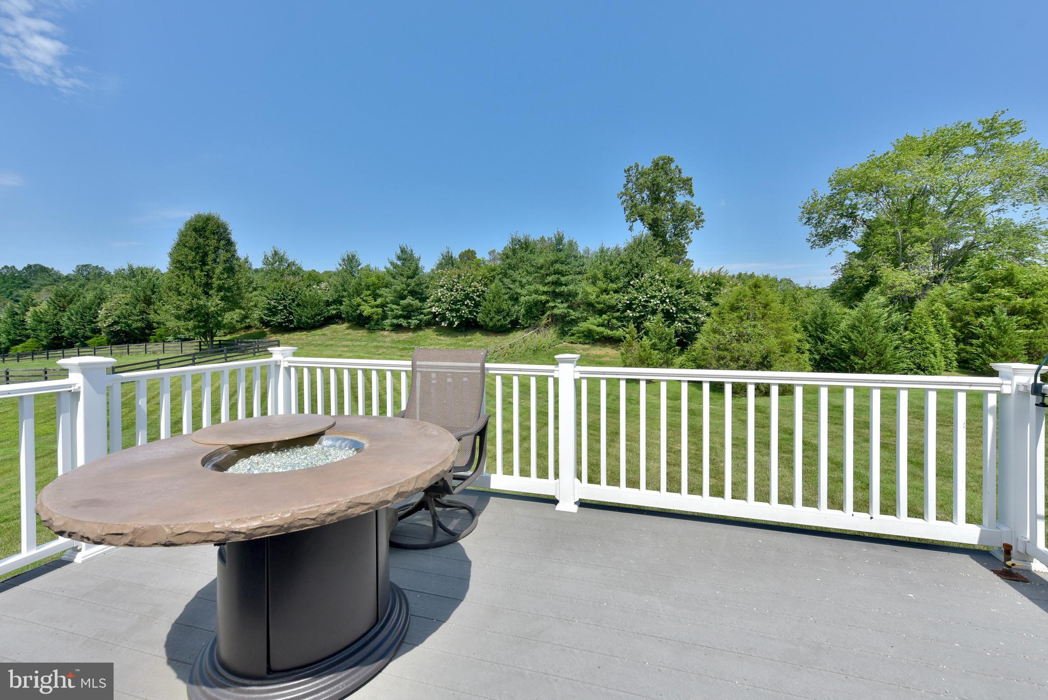 JAMISONS FARM - Residential