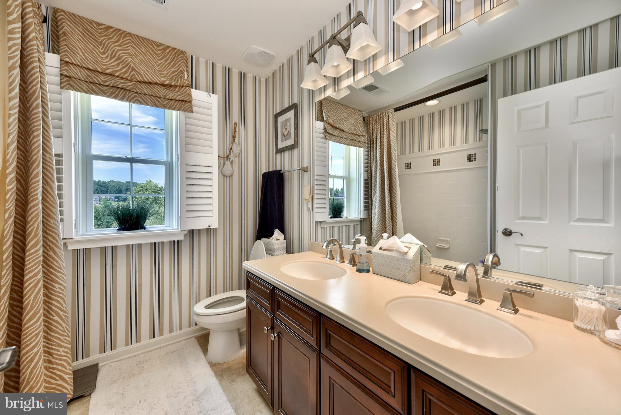 JAMISONS FARM - Residential