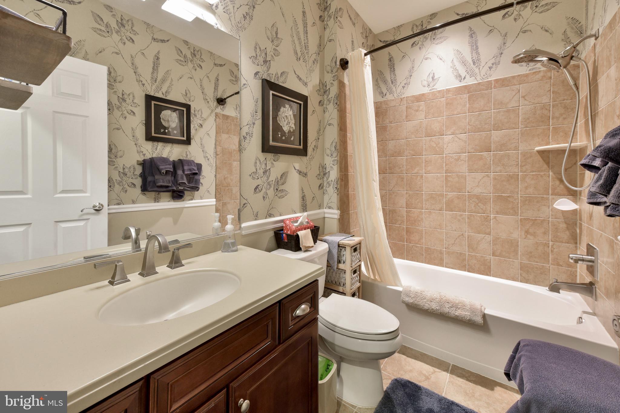 JAMISONS FARM - Residential