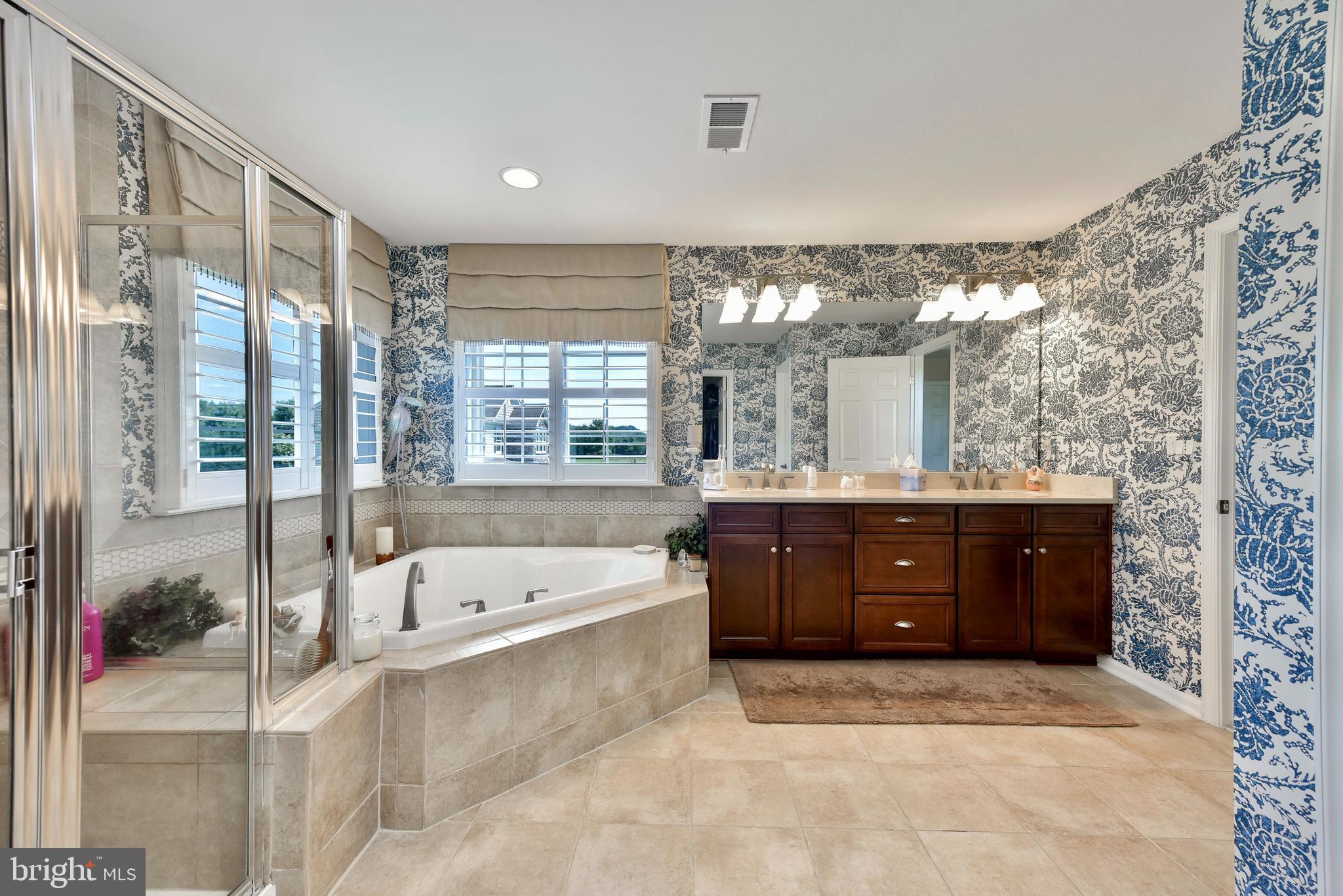 JAMISONS FARM - Residential