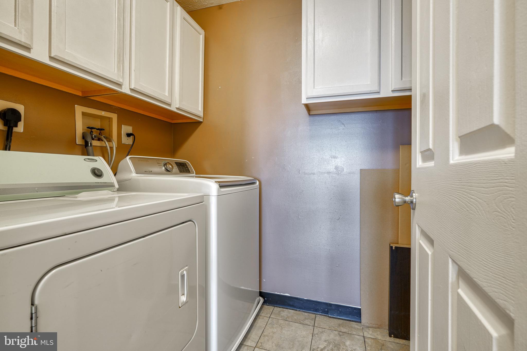 CHESTNUT GABLE - Residential