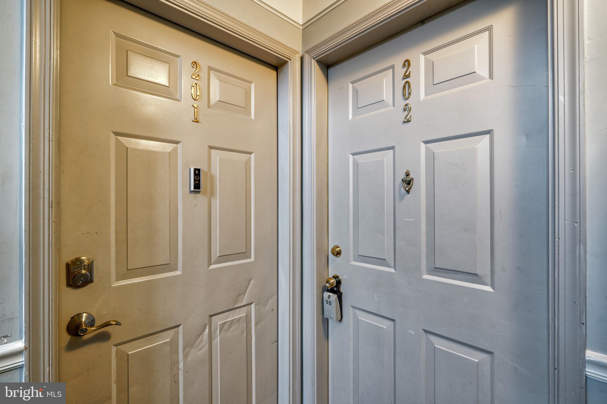 CHESTNUT GABLE - Residential