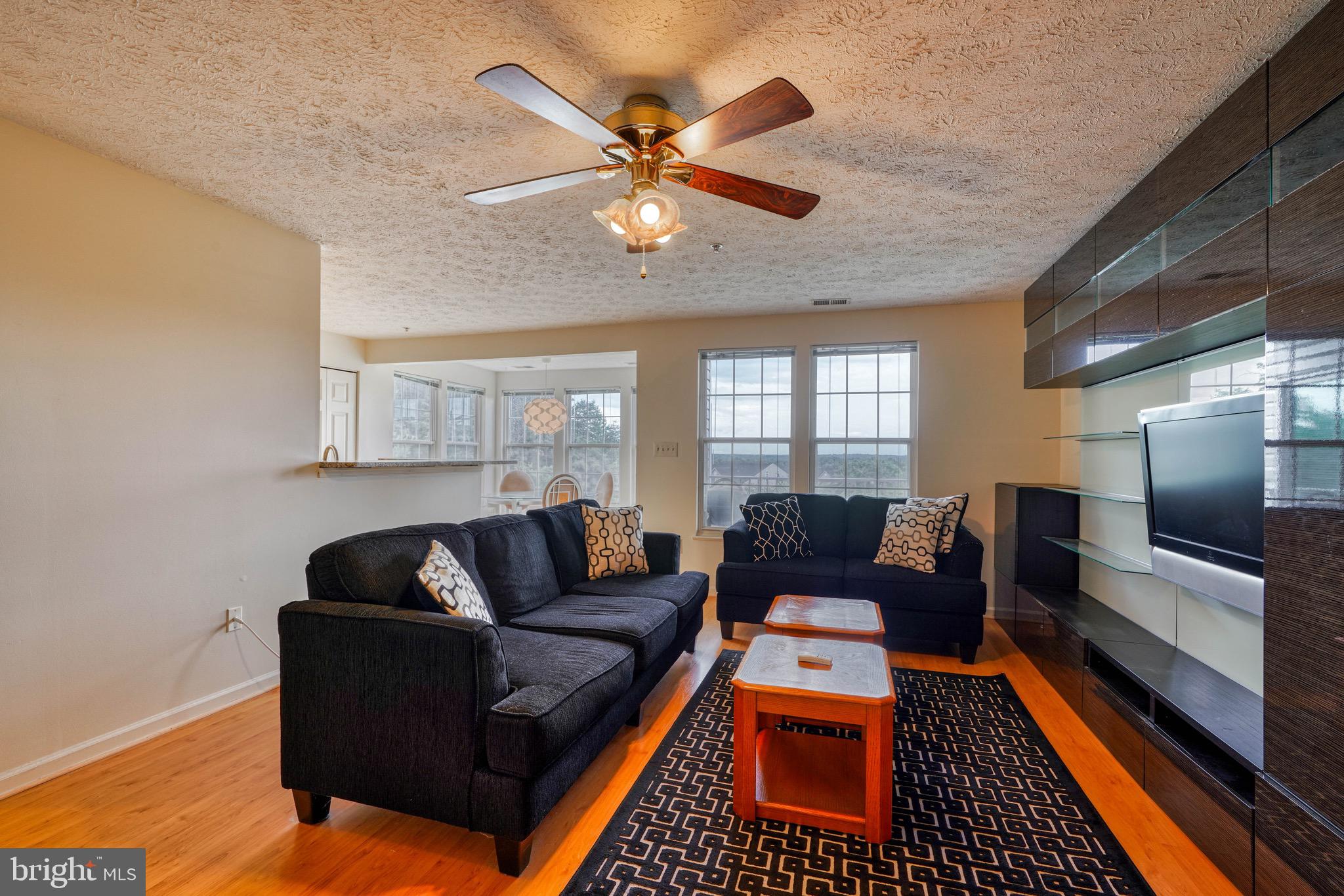 CHESTNUT GABLE - Residential