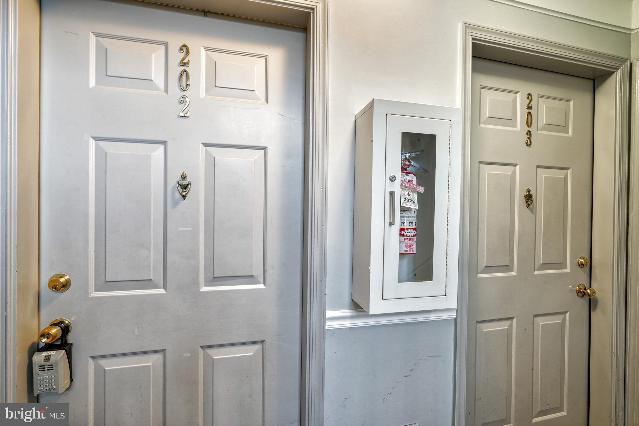 CHESTNUT GABLE - Residential