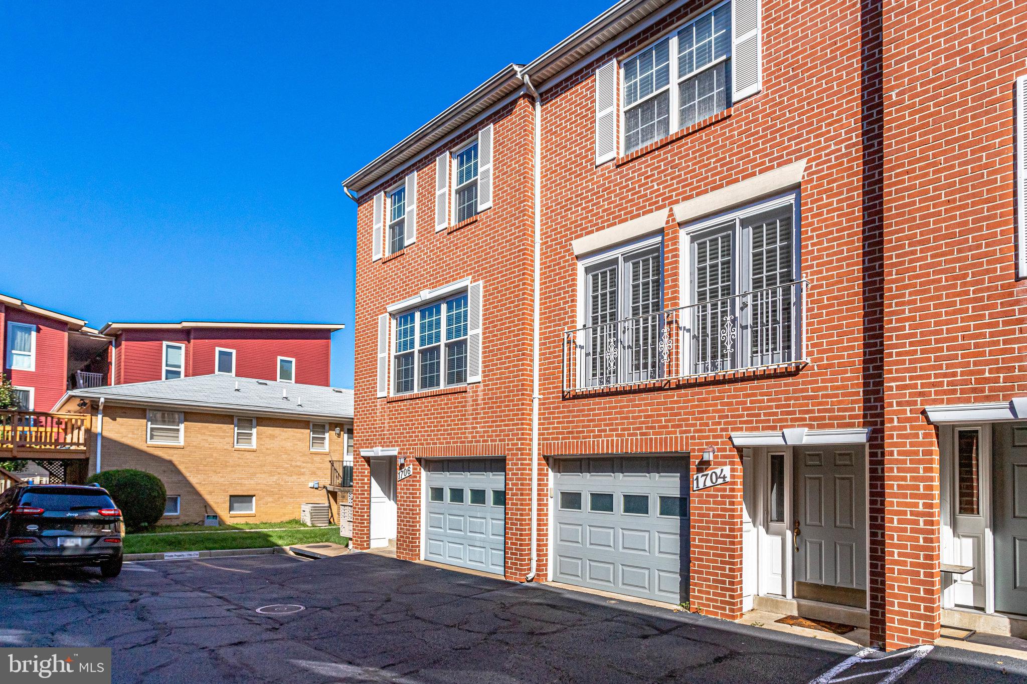 FAIRVIEW - Residential Lease