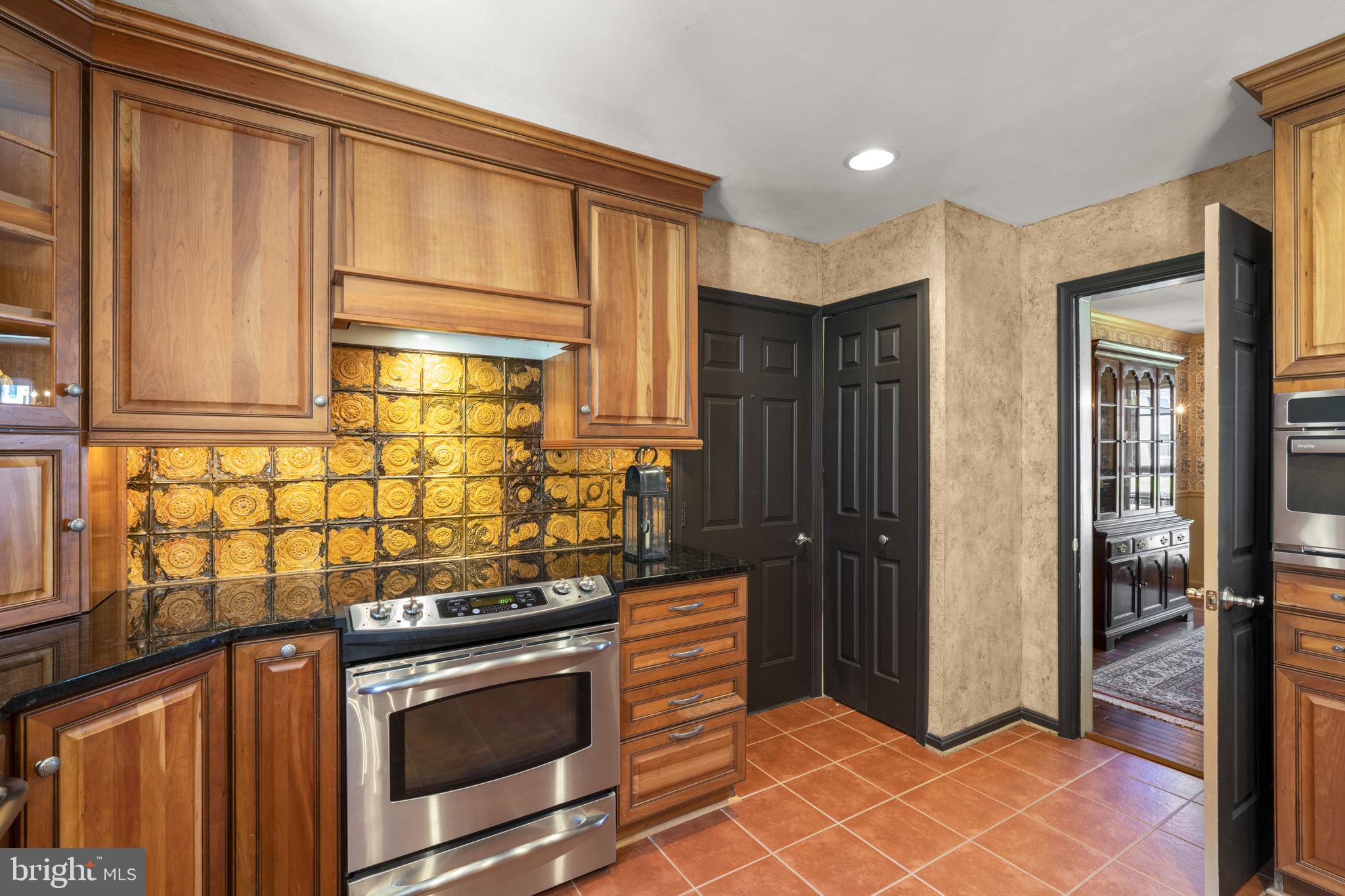 TURF VALLEY - Residential