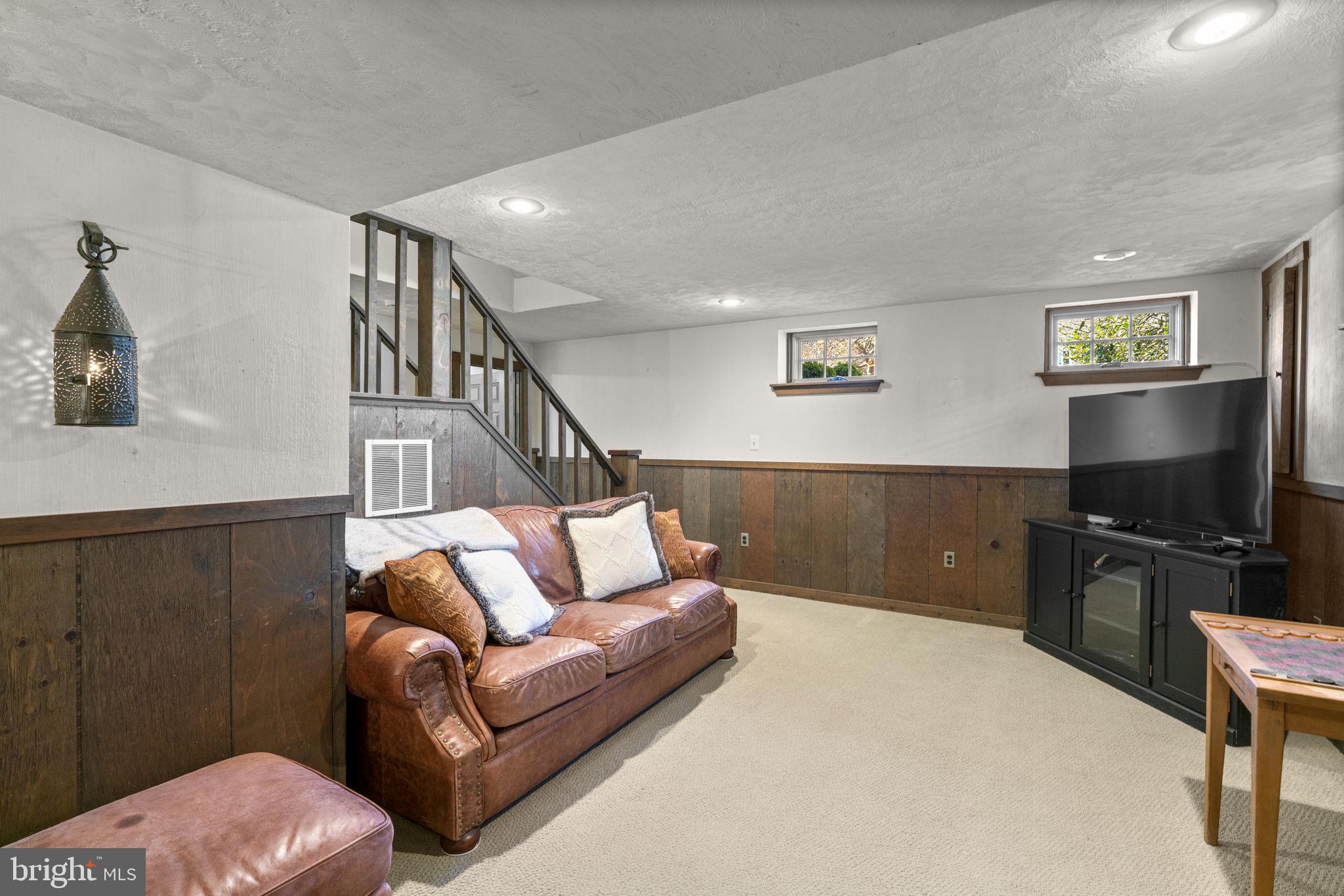 TURF VALLEY - Residential