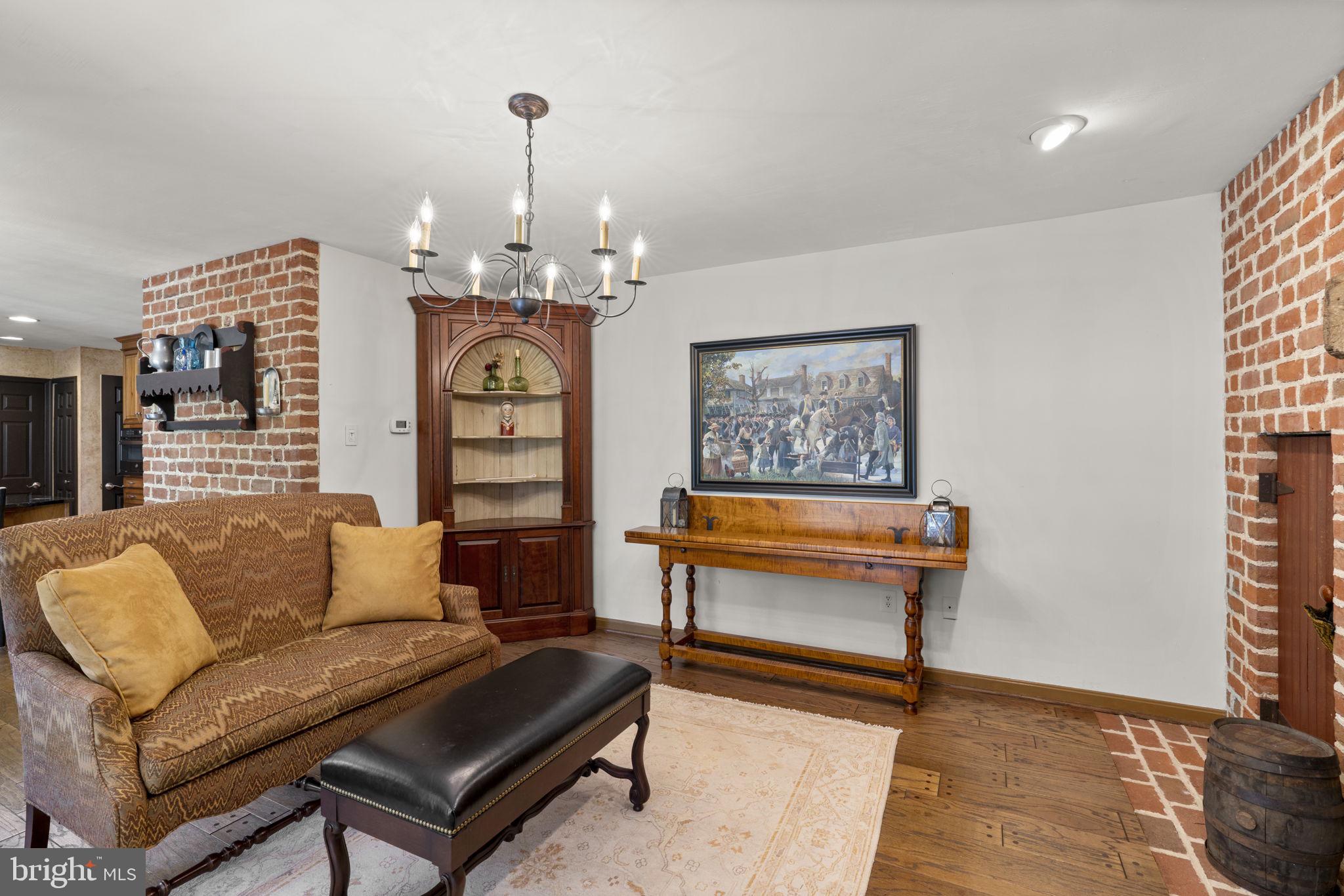 TURF VALLEY - Residential