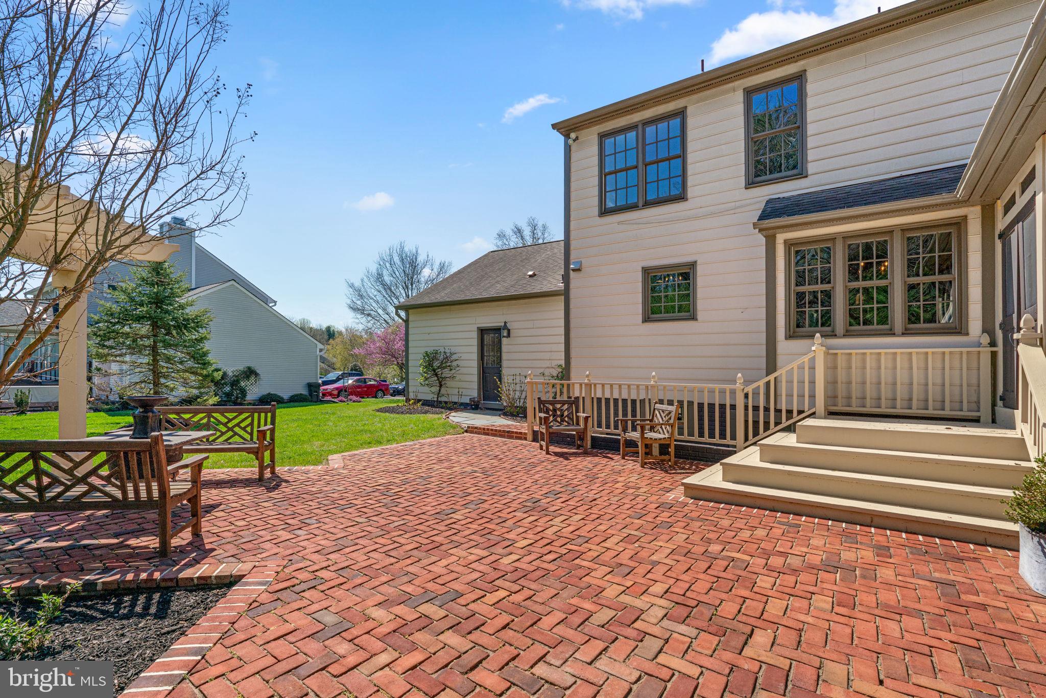 TURF VALLEY - Residential