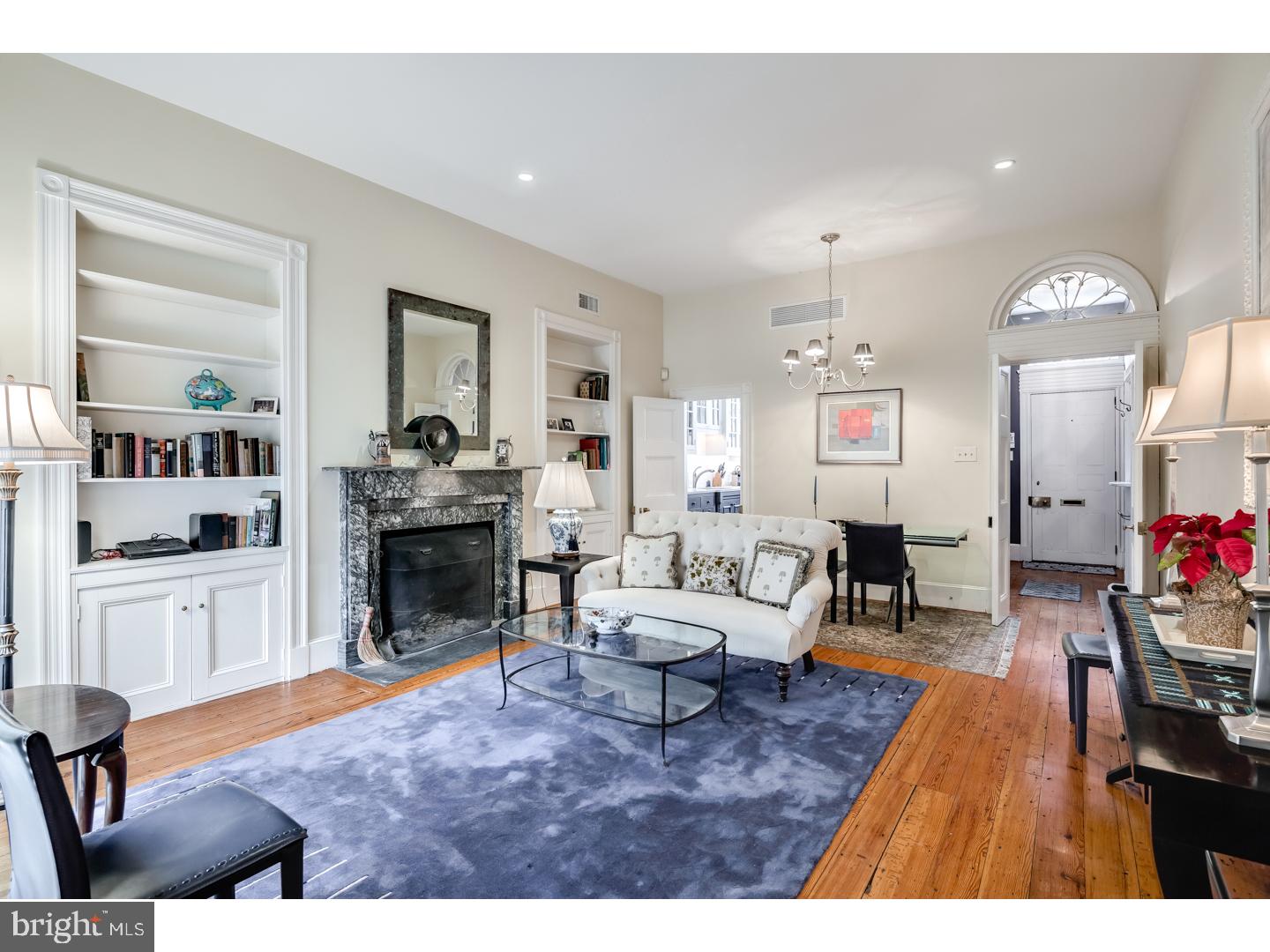 SOCIETY HILL - Residential