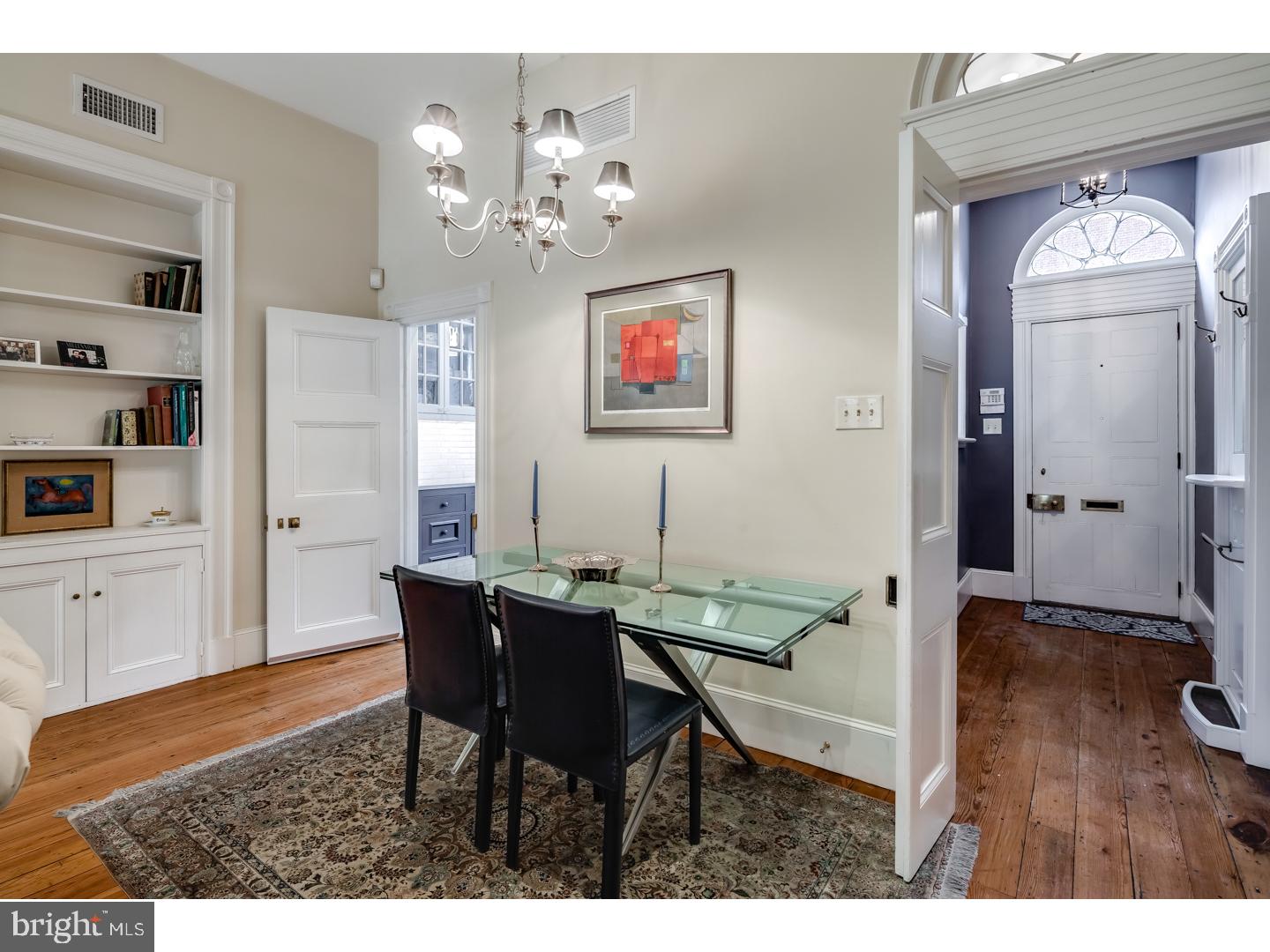 SOCIETY HILL - Residential