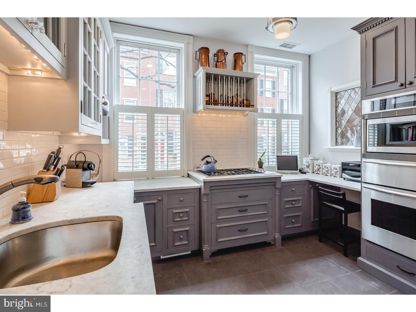 SOCIETY HILL - Residential