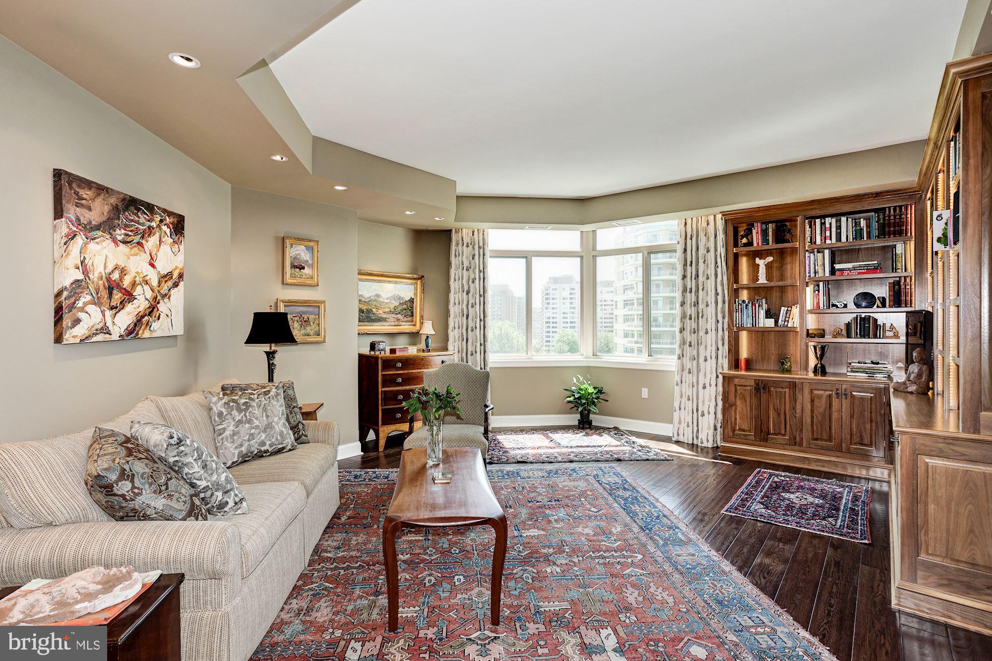 SOMERSET HOUSE CONDOS - Residential