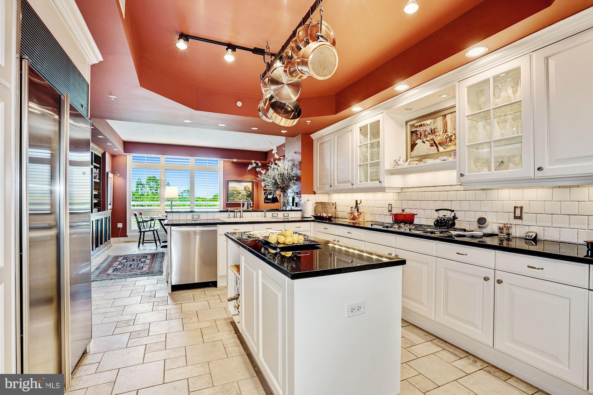 SOMERSET HOUSE CONDOS - Residential