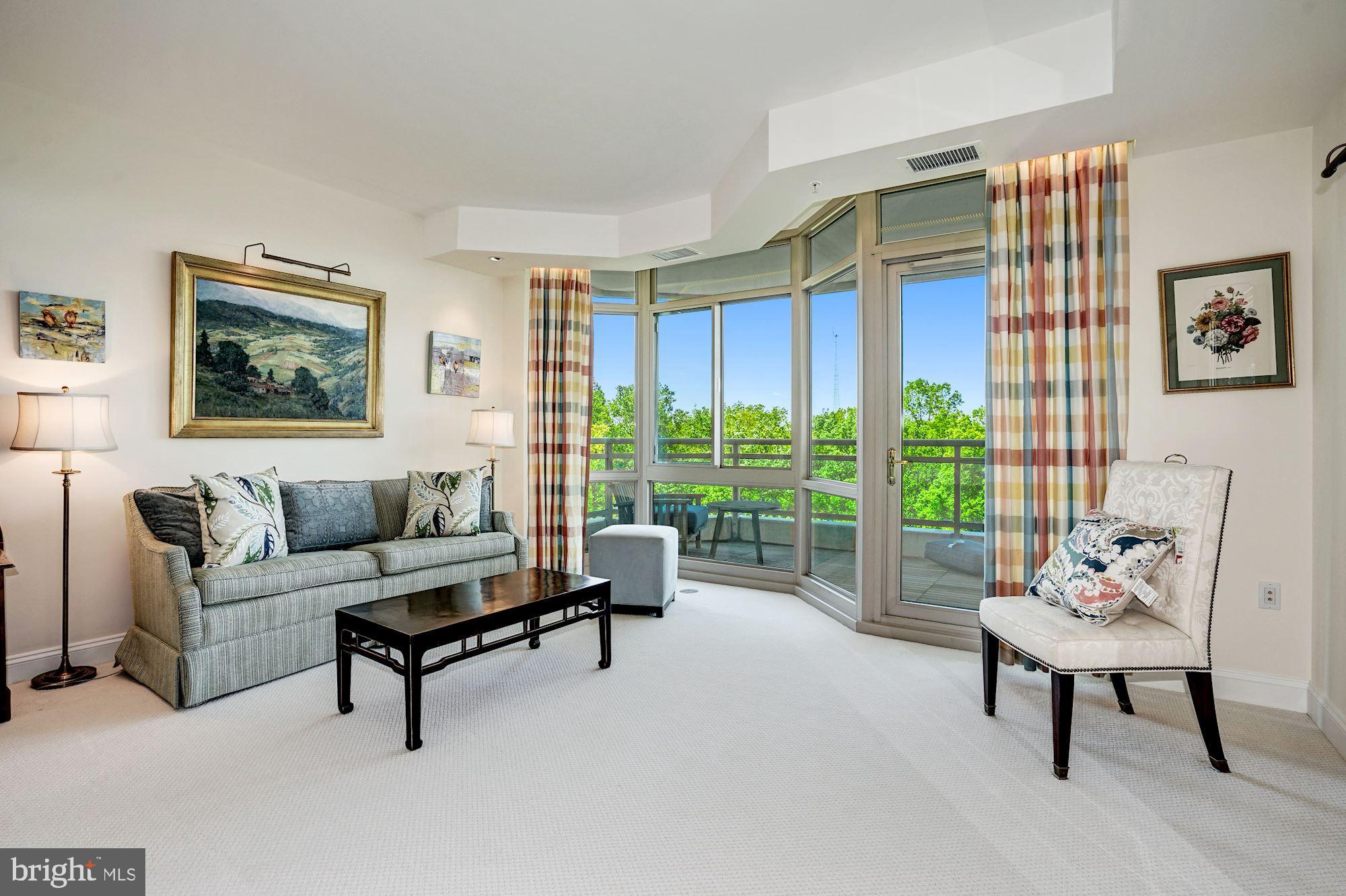 SOMERSET HOUSE CONDOS - Residential