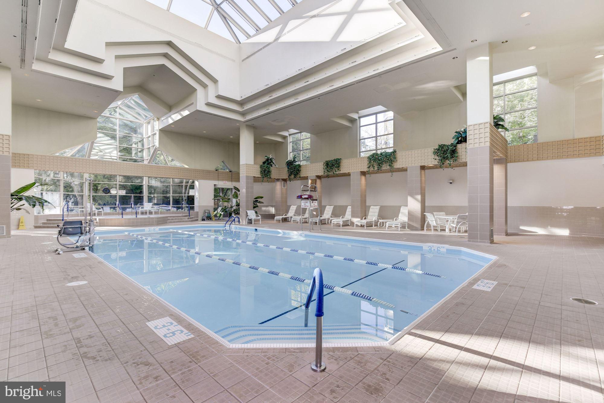 SOMERSET HOUSE CONDOS - Residential