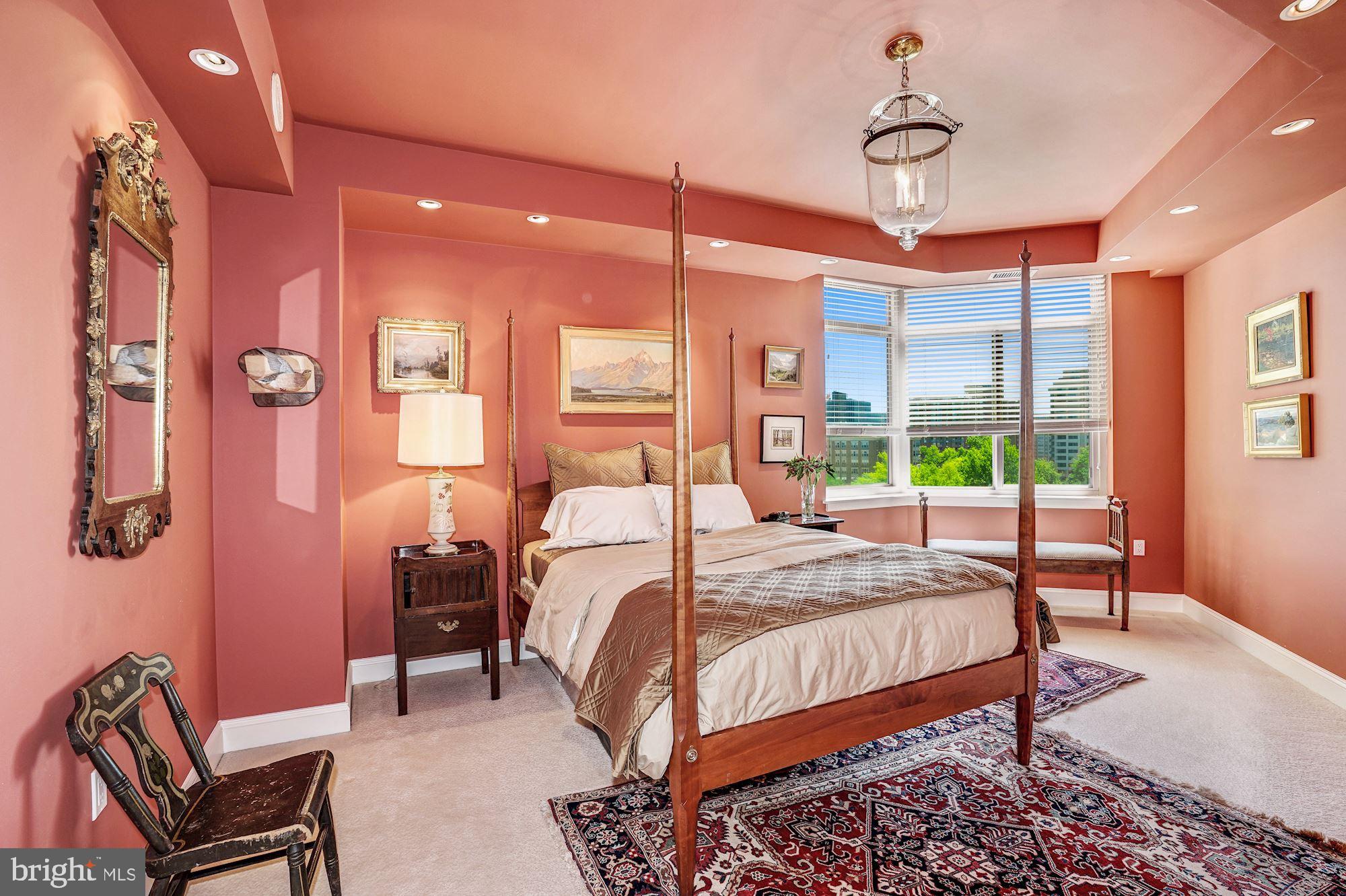 SOMERSET HOUSE CONDOS - Residential