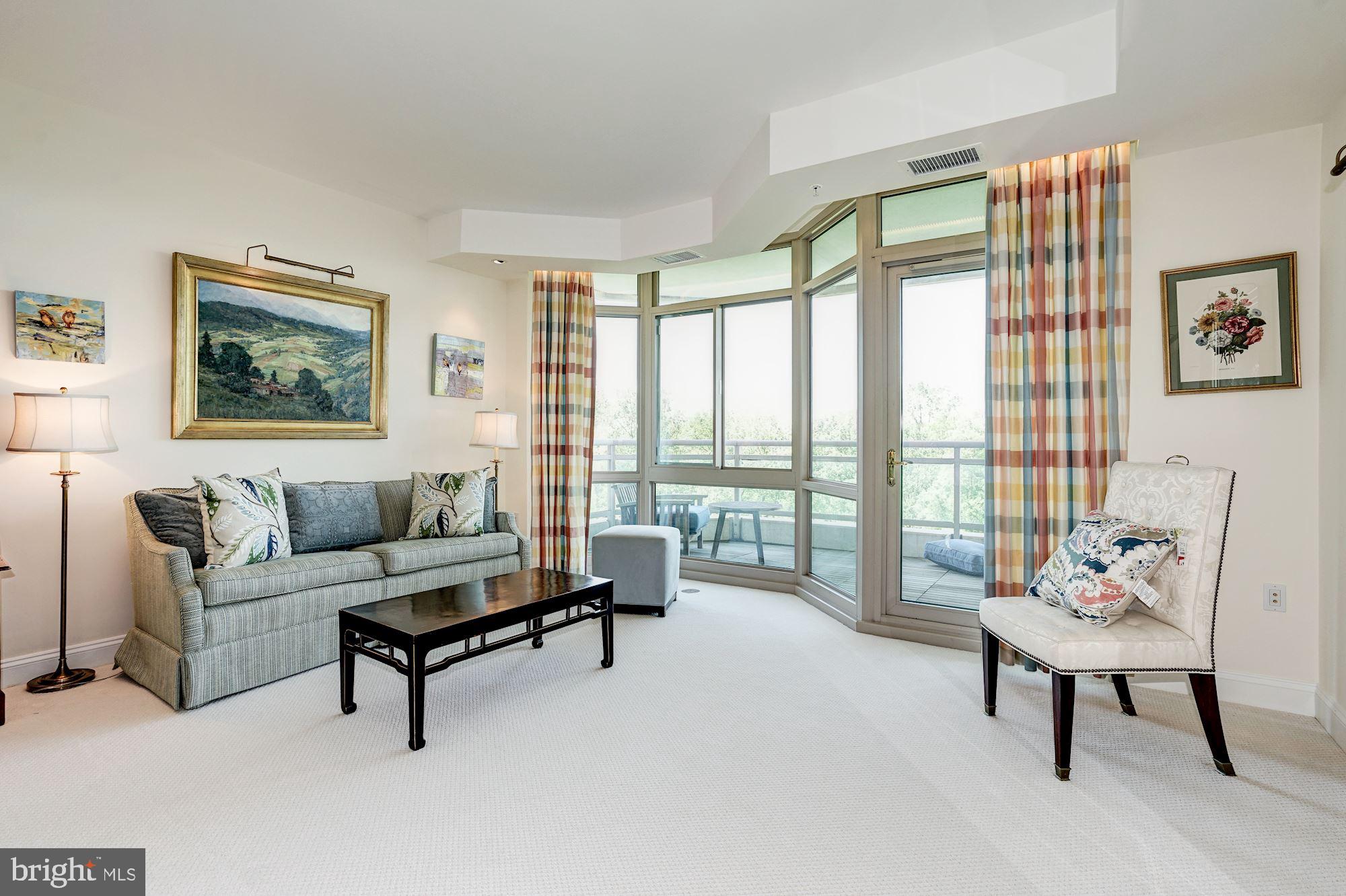 SOMERSET HOUSE CONDOS - Residential