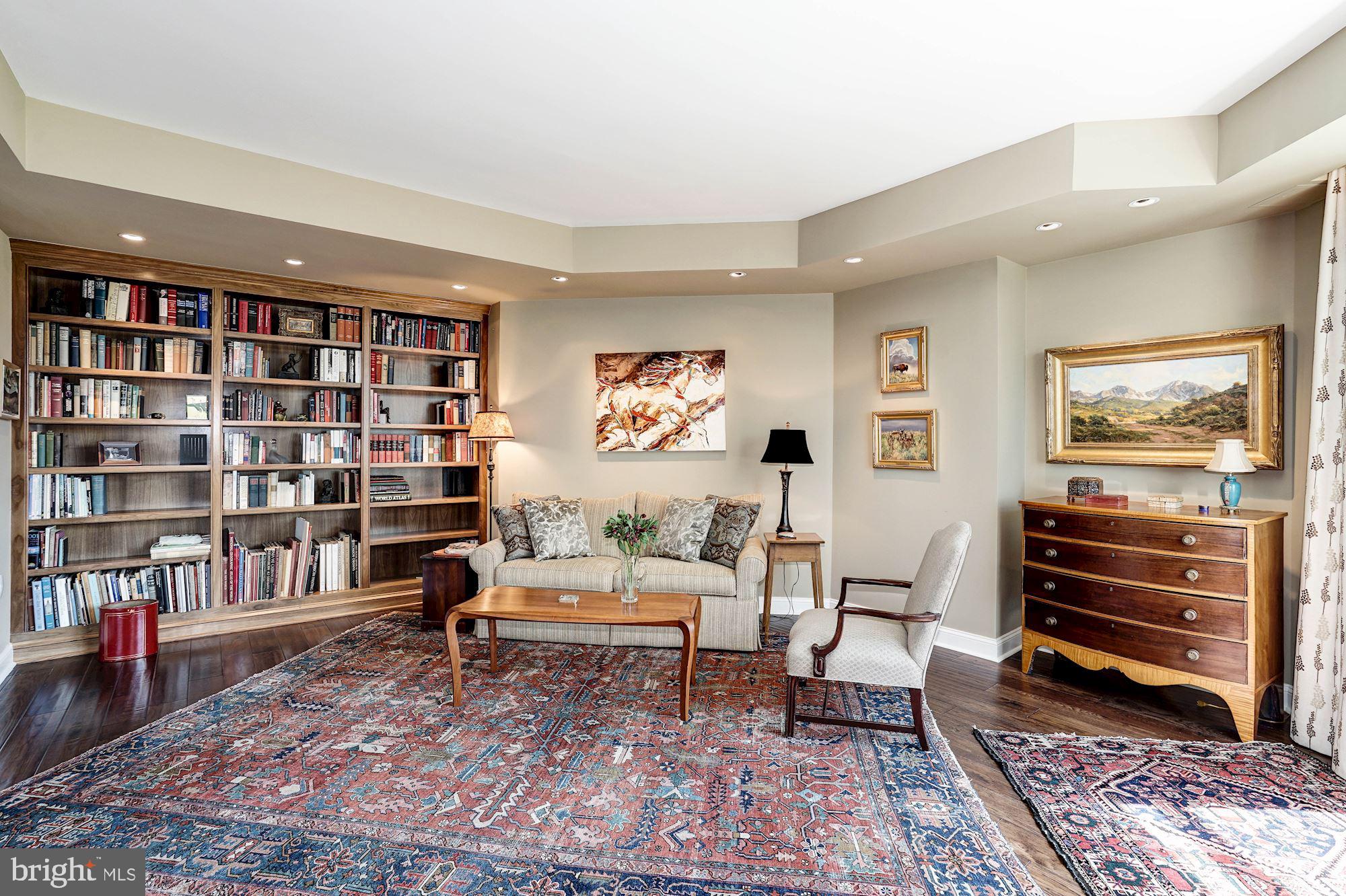 SOMERSET HOUSE CONDOS - Residential