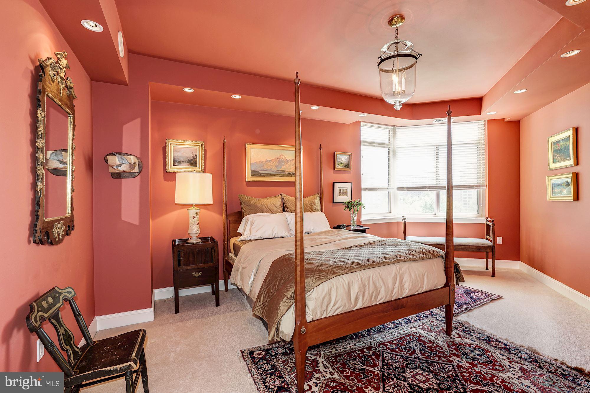 SOMERSET HOUSE CONDOS - Residential