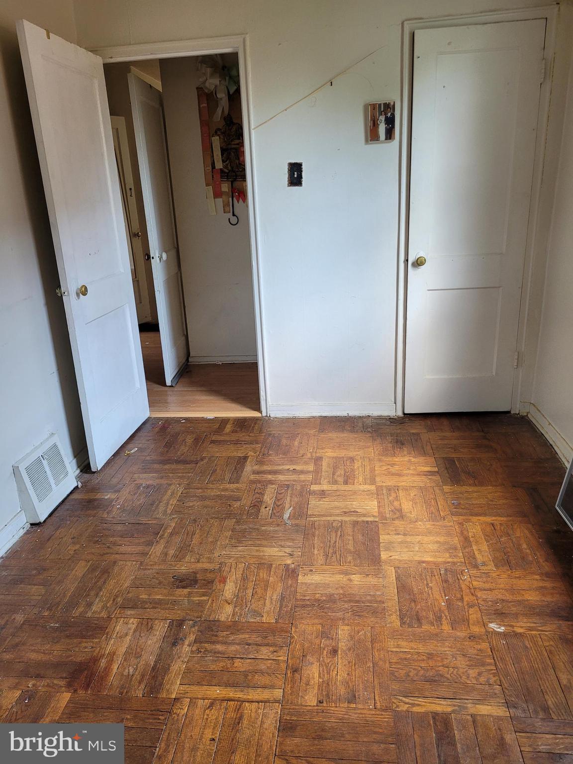 LINCOLN PARK - Residential