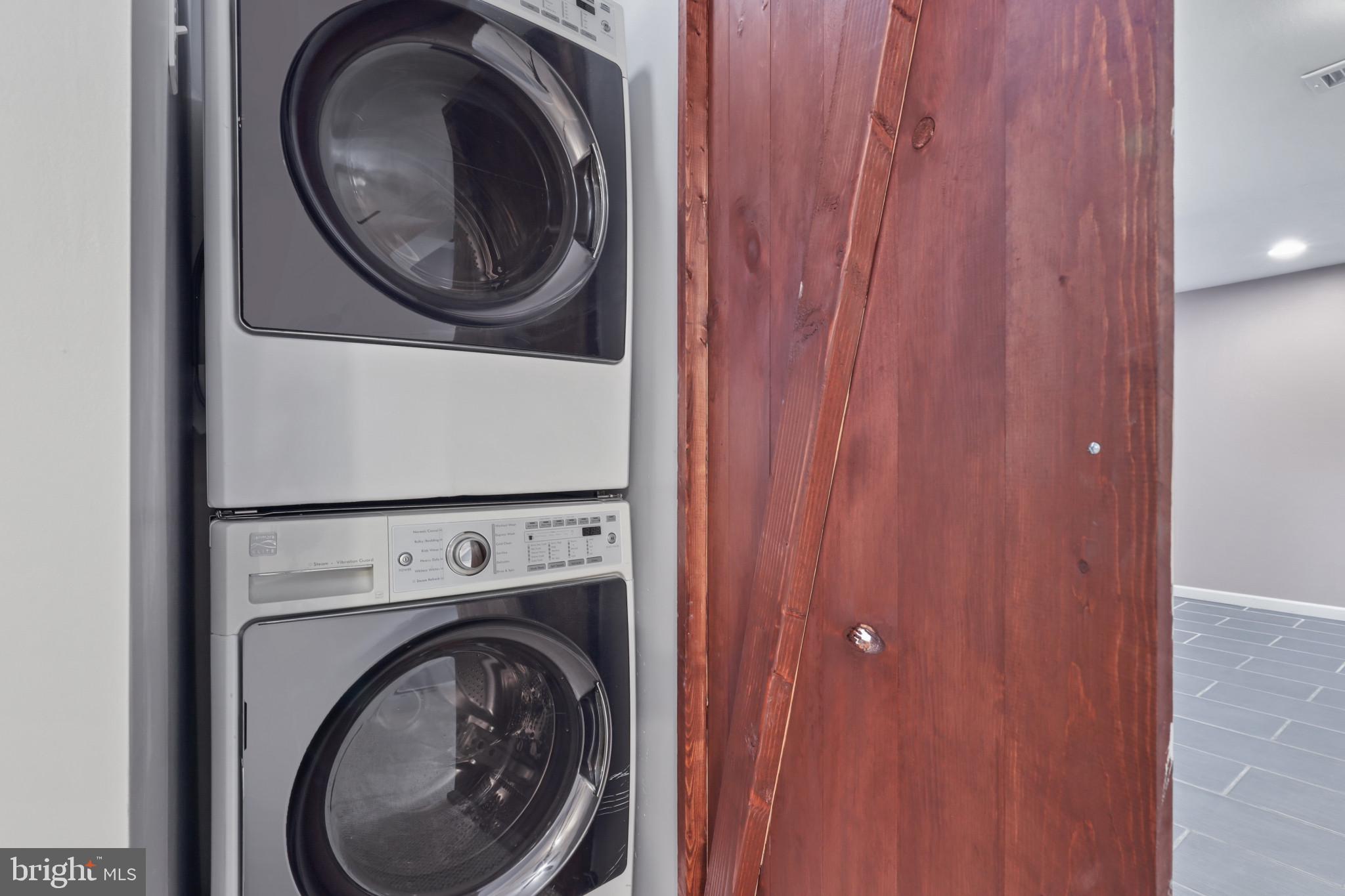 SATYR WOODS - Residential Lease