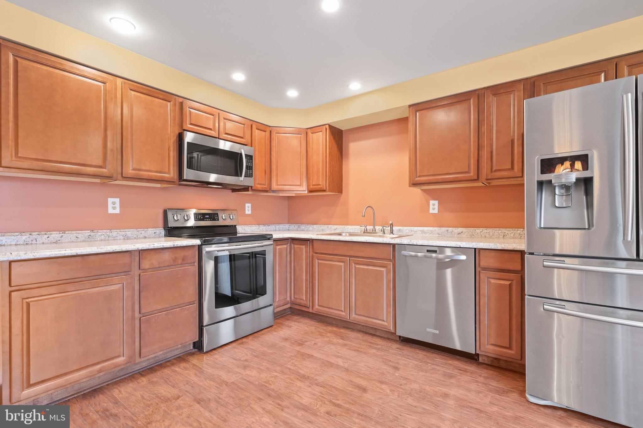 SATYR WOODS - Residential Lease