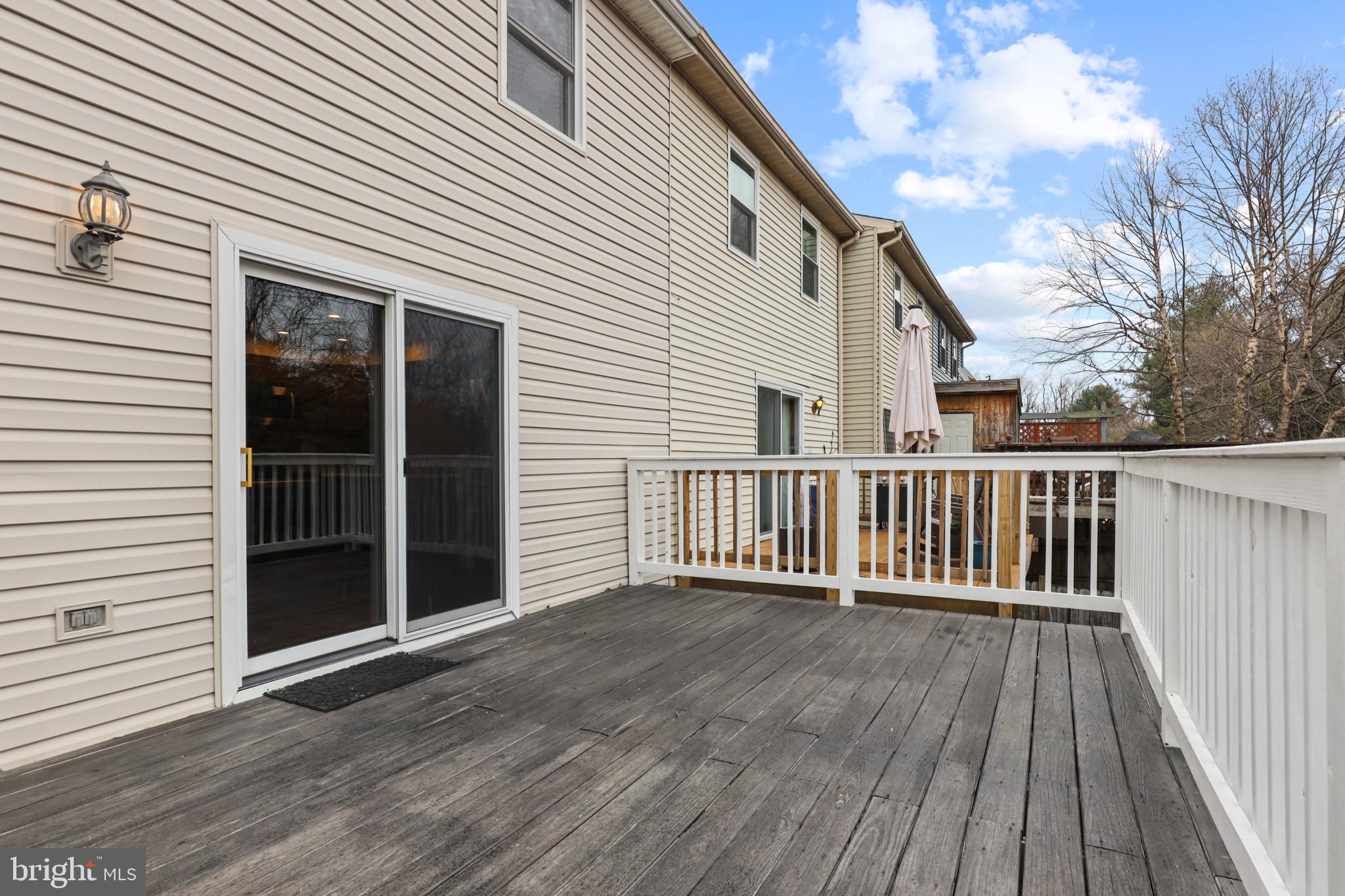 SATYR WOODS - Residential Lease