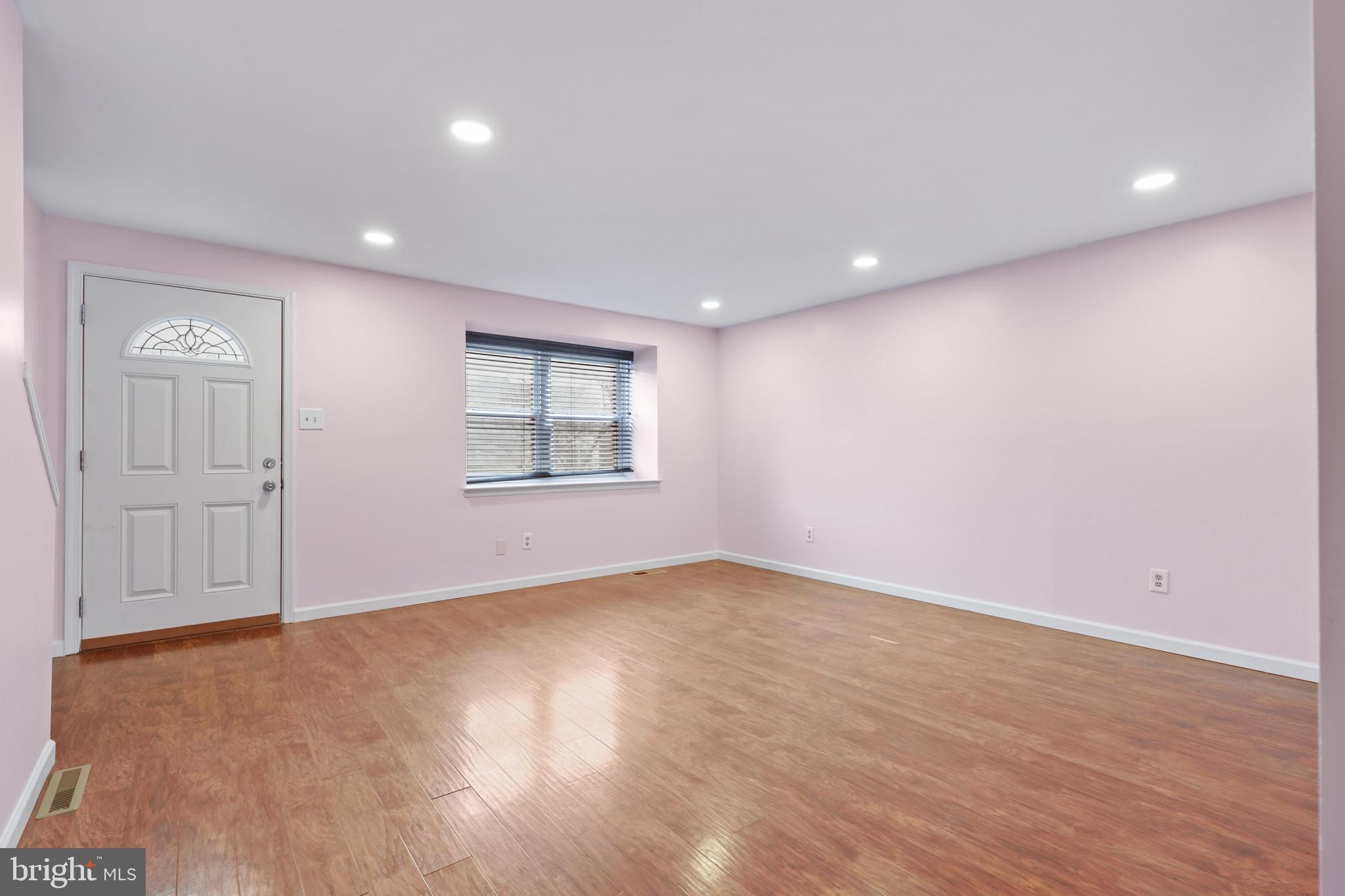 SATYR WOODS - Residential Lease