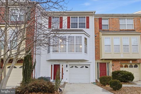 Photo of 5423 Thomas Sim Lee Terrace, UPPER MARLBORO, MD 20772 (MLS # MDPG2189558)