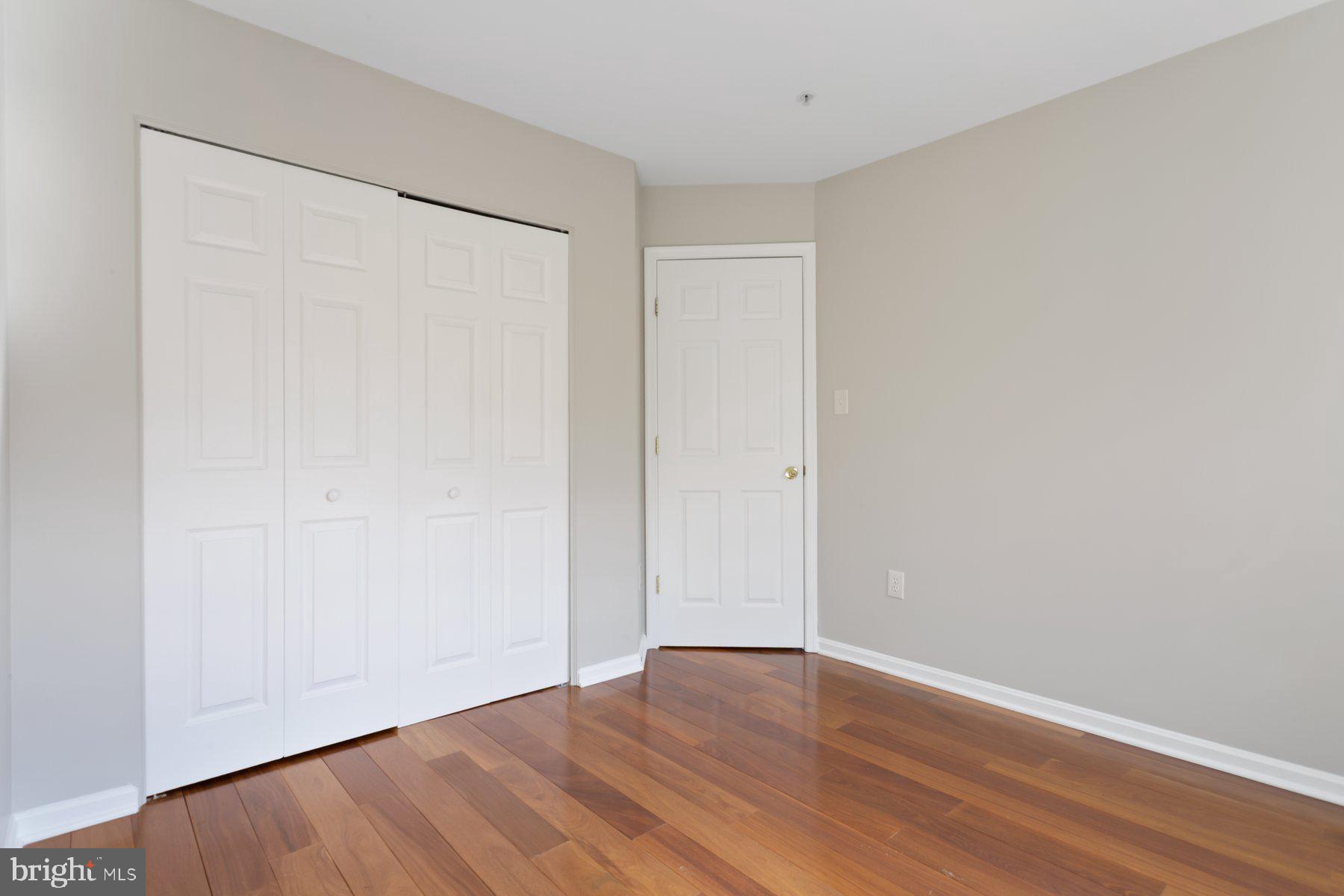 URBANA - Residential Lease