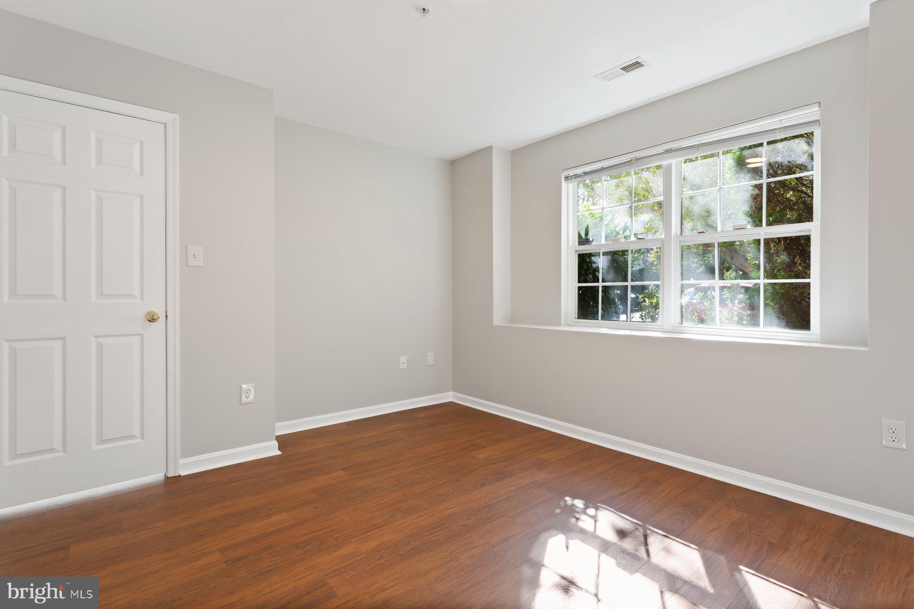 URBANA - Residential Lease